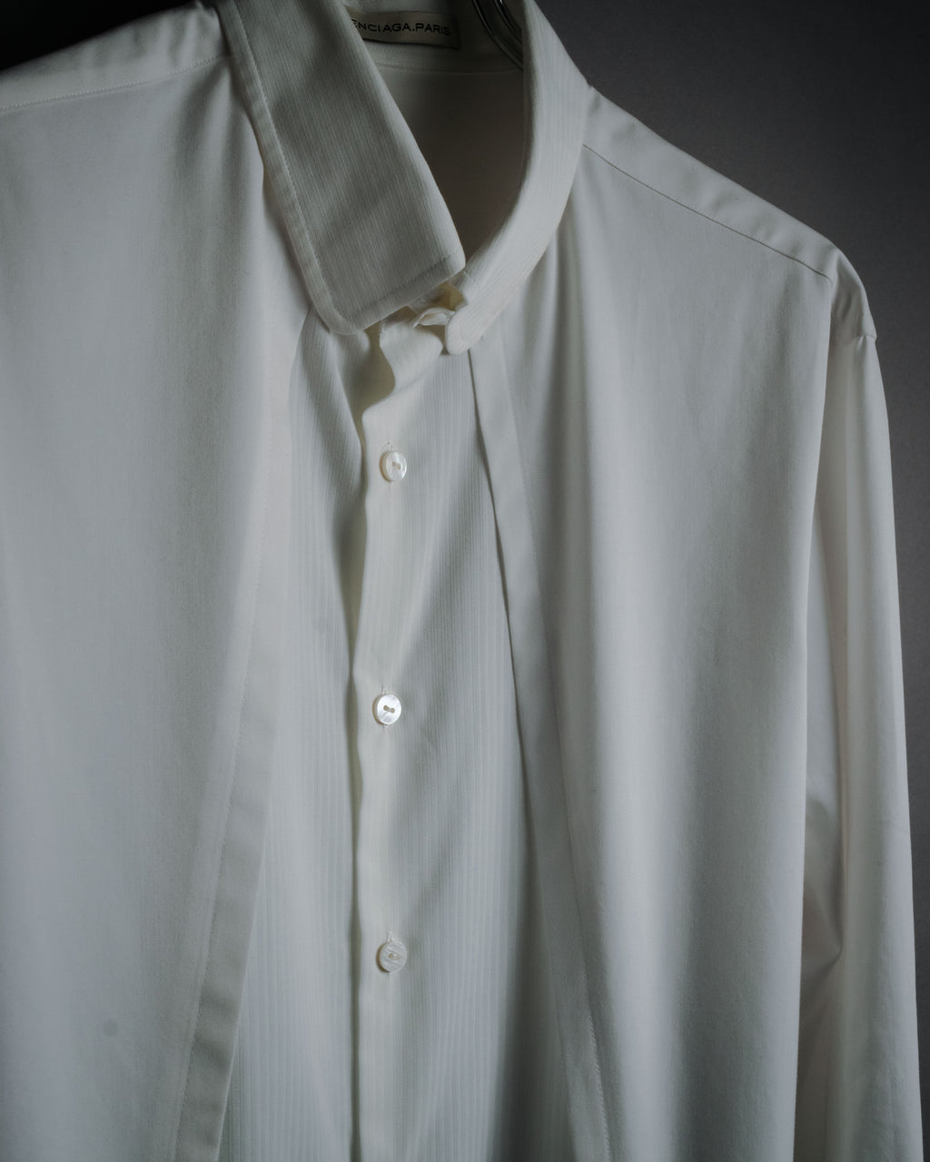 –SPECIAL– "BALENCIAGA" 2005-06’s Round collar chin tab paneled dress shirt