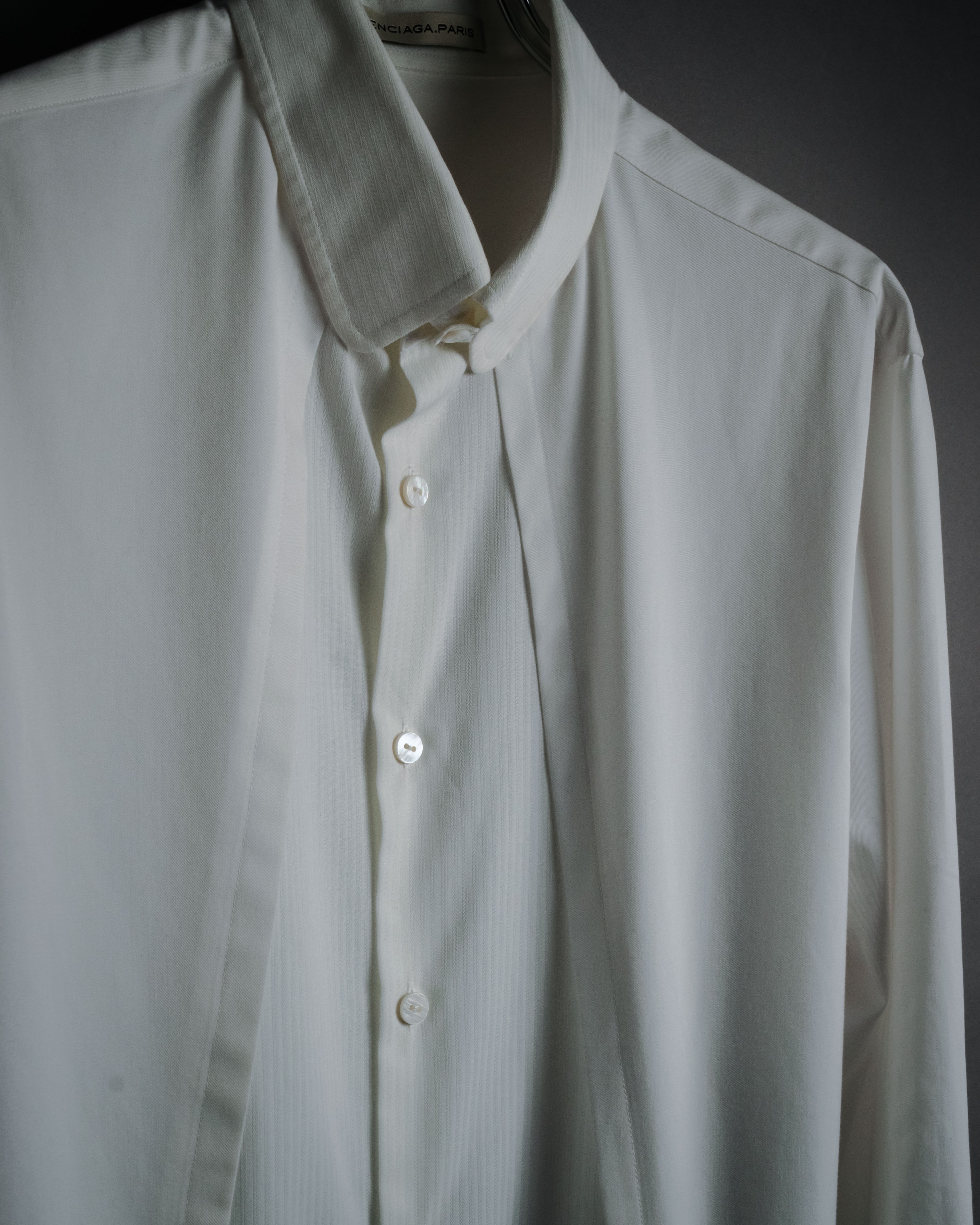 –SPECIAL– "BALENCIAGA" 2005-06’s Round collar chin tab paneled dress shirt