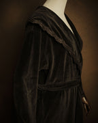 –SPECIAL– “Christian Dior”
80’s-90’s Velour lace trimmed robe coat