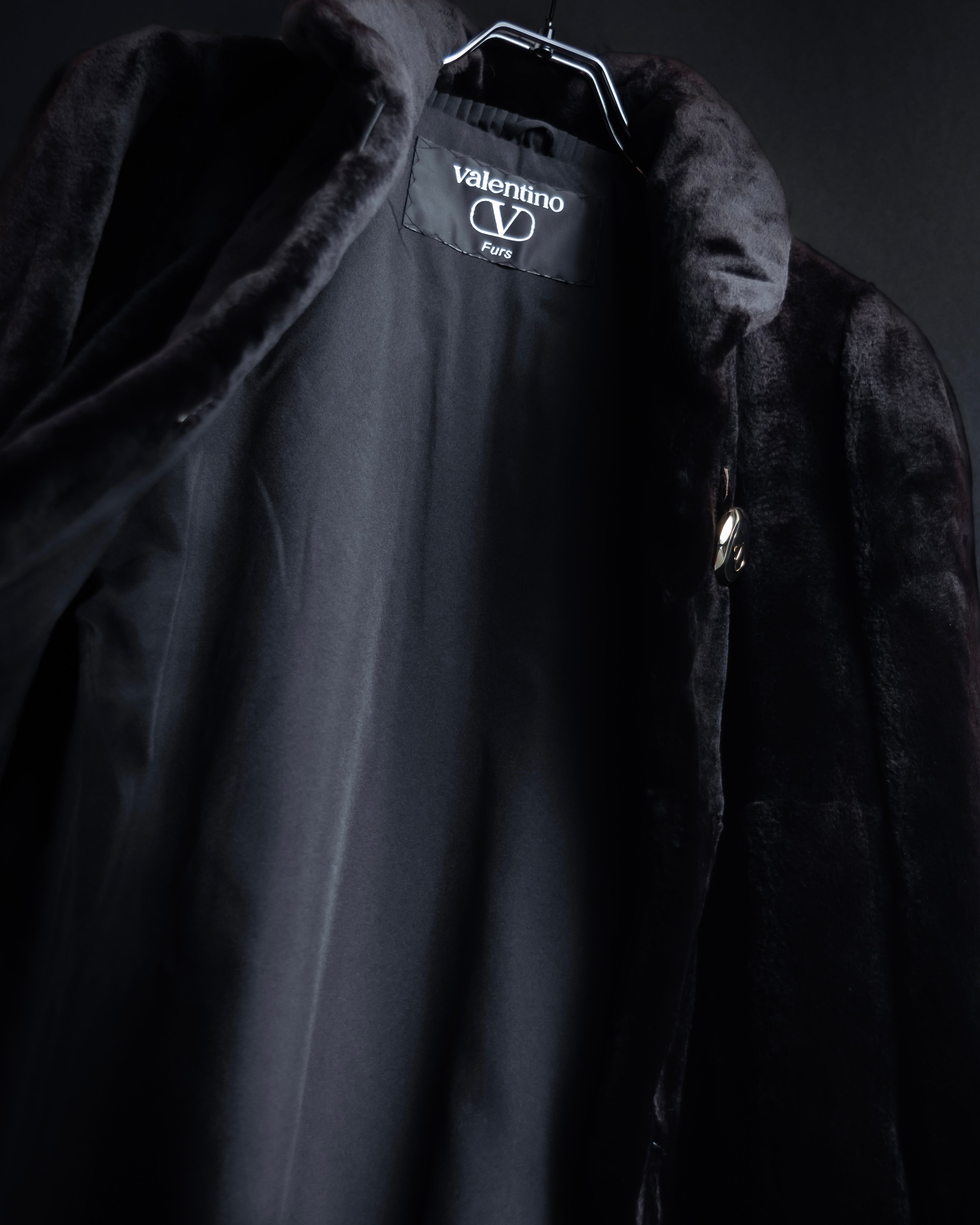 -SPECIAL- “VALENTINO” 1988–1992 SAGA Mink Shawl Collar Coat