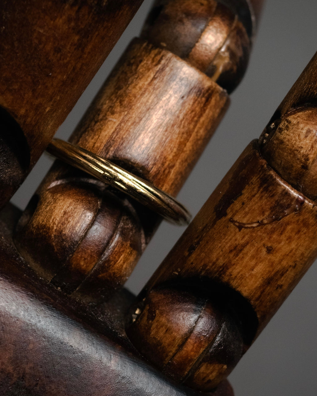 “SAINT LAURENT” Post-2012 twisted minimalist metal ring