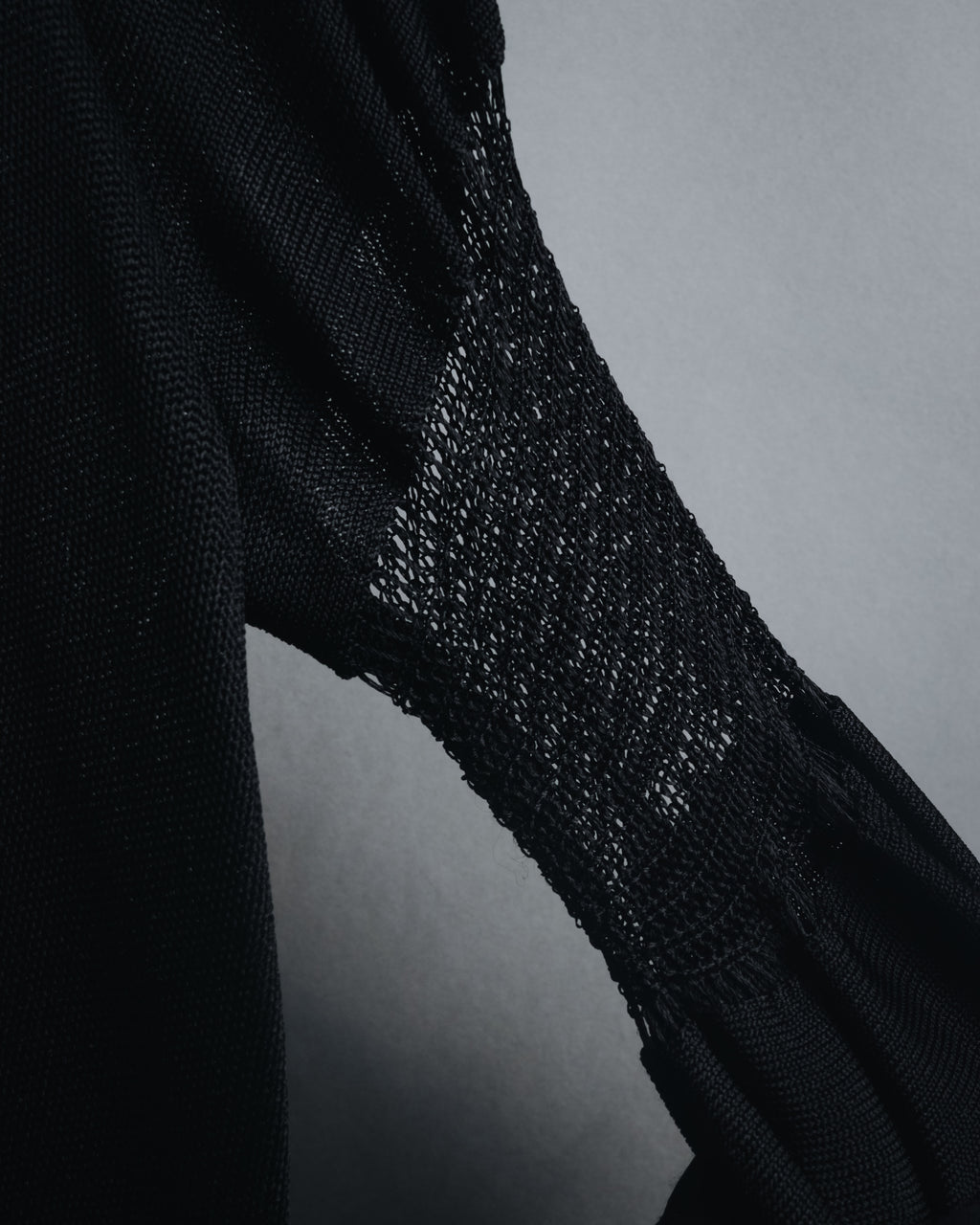 "Christian Dior BOUTIQUE" 2007’s draped viscose mesh-panel pullover