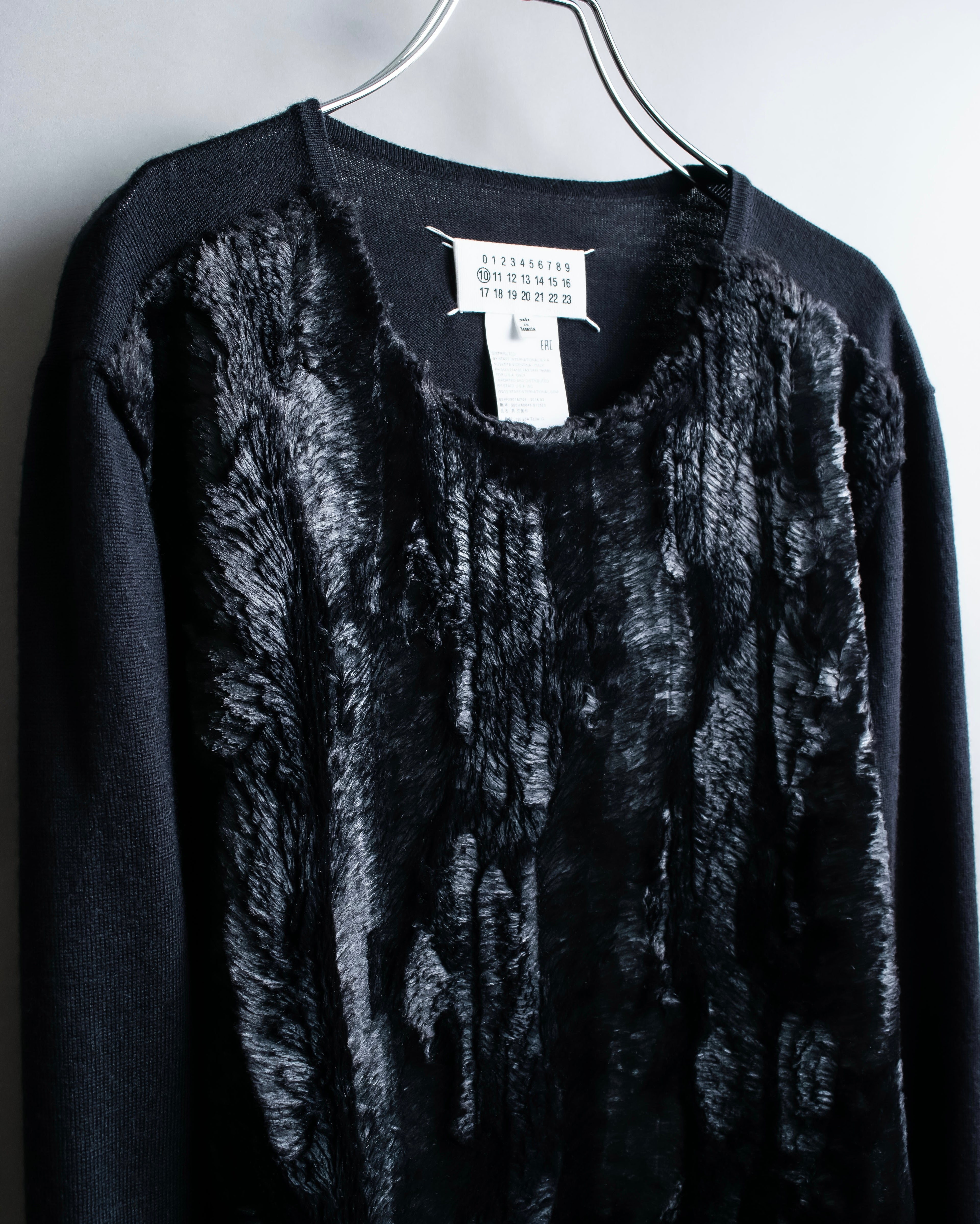 "MAISON MARGIELA"
Fur docking high gauge knit