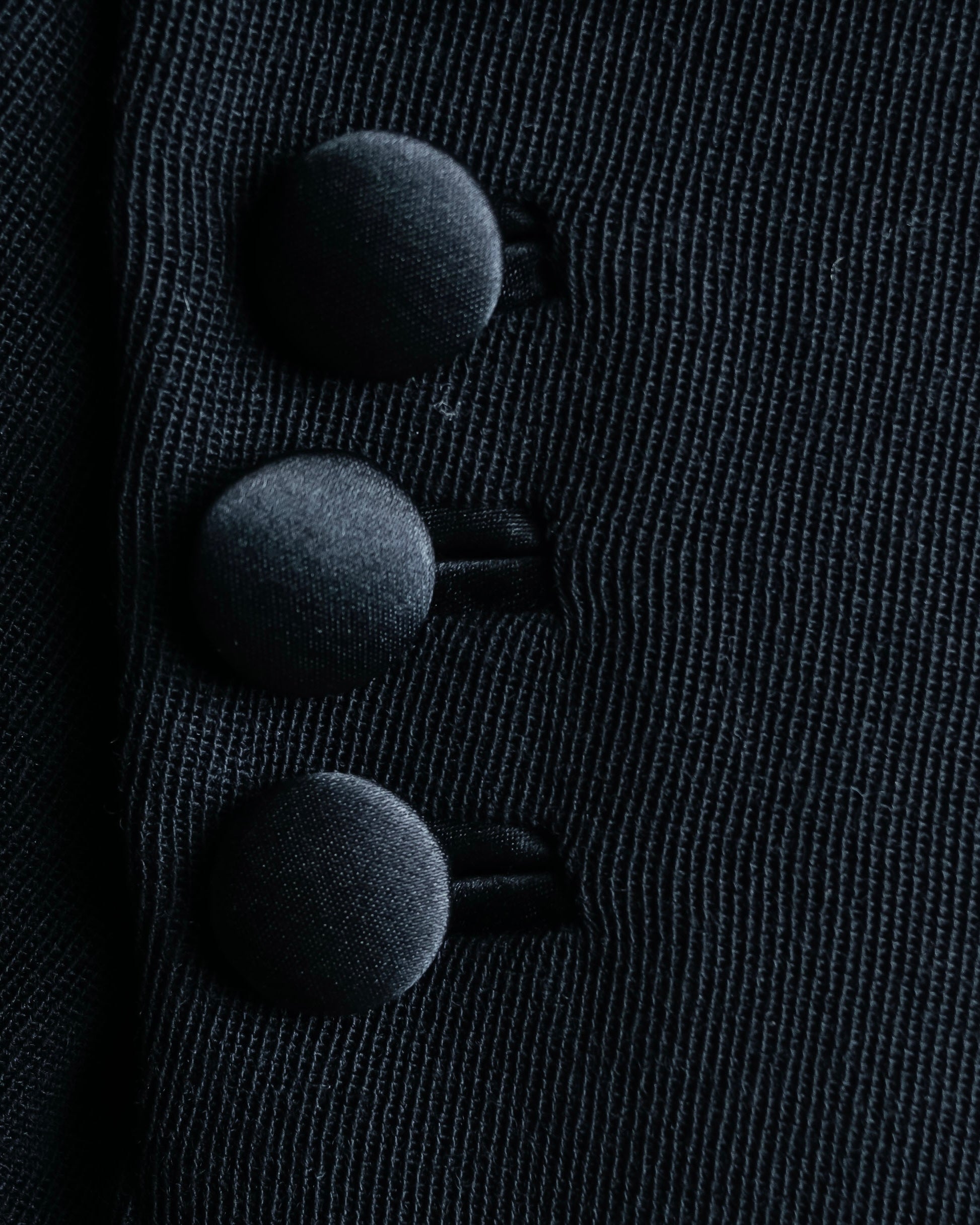 "HERMES" Ribbon scarf detail shaped coat