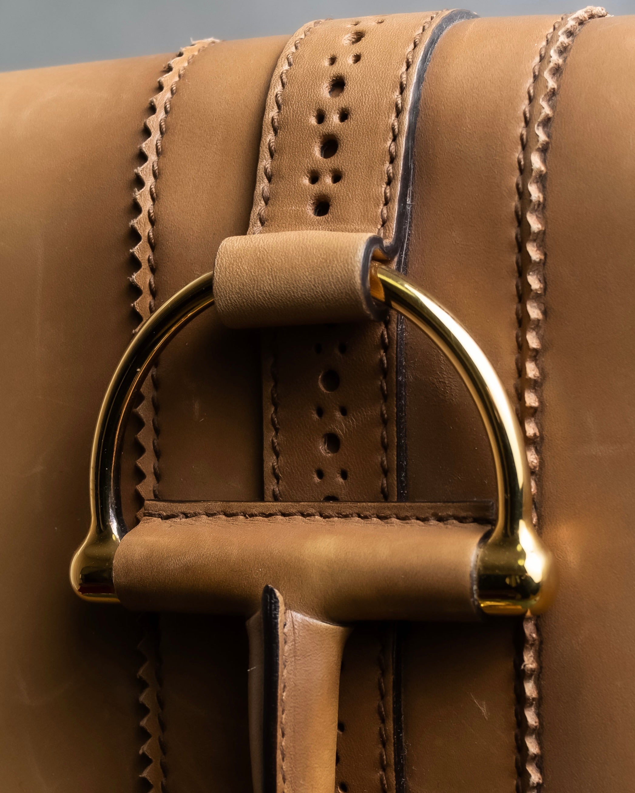 "GUCCI" Duilio brogue brown leather shoulder bag