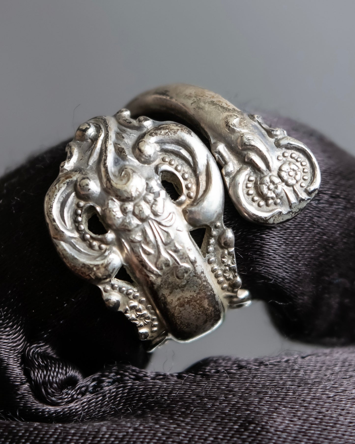 "Camusso" Sterling silver floral engraved spoon ring