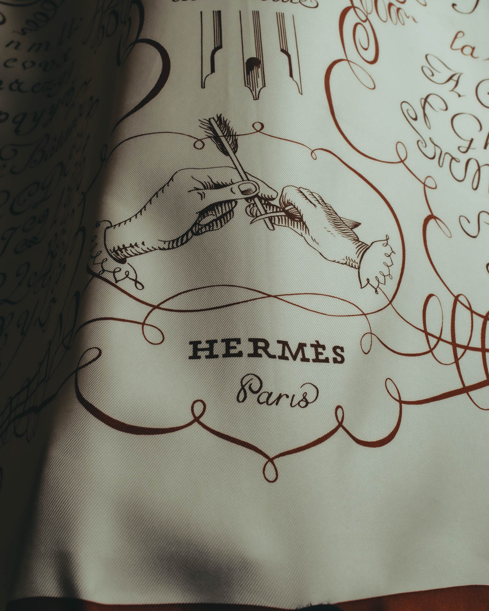 "Hermès" 90's Calligraphy print silk scarf