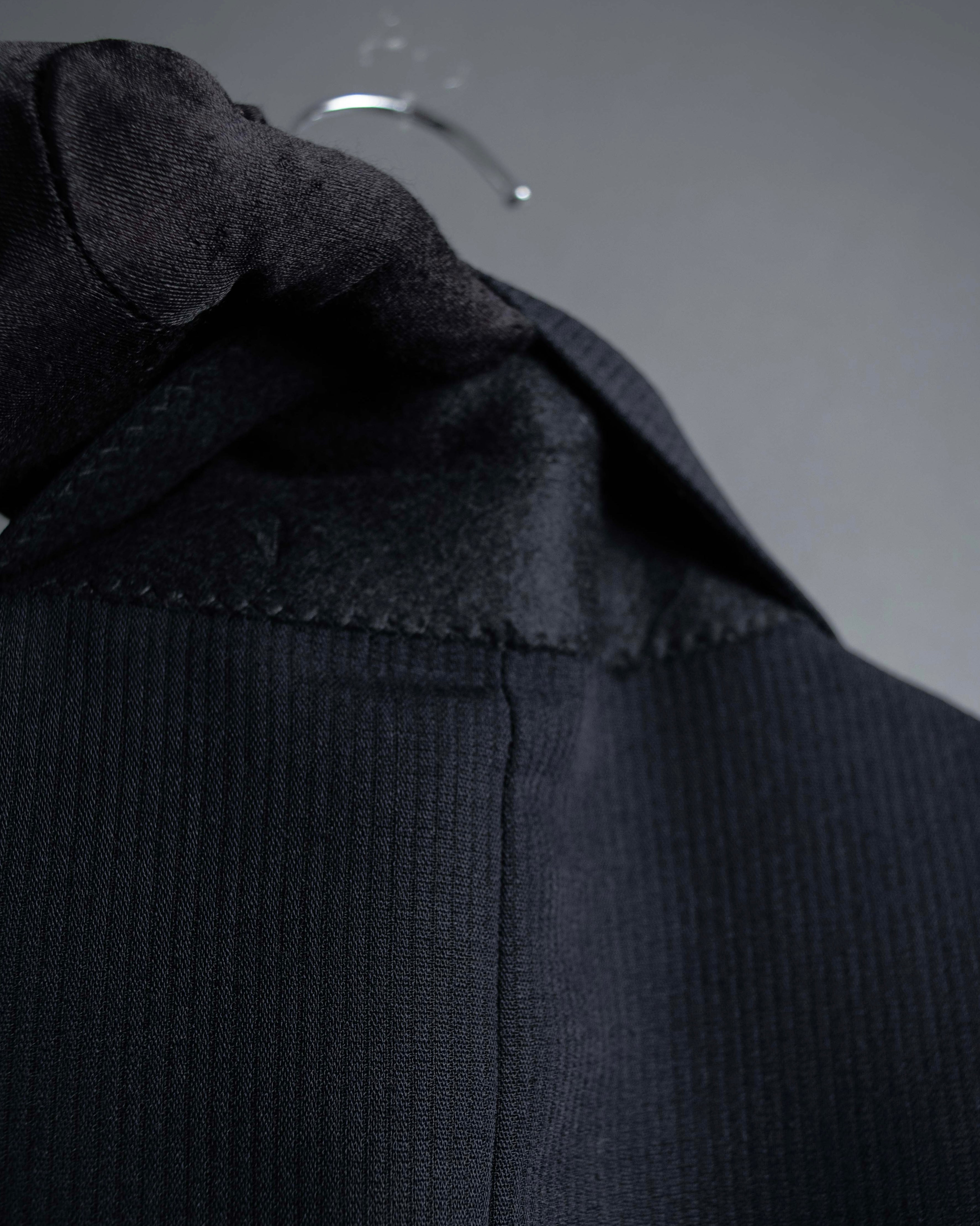 "GIORGIO ARMANI" LE COLLEZIONI line shadow stripe pattern set up