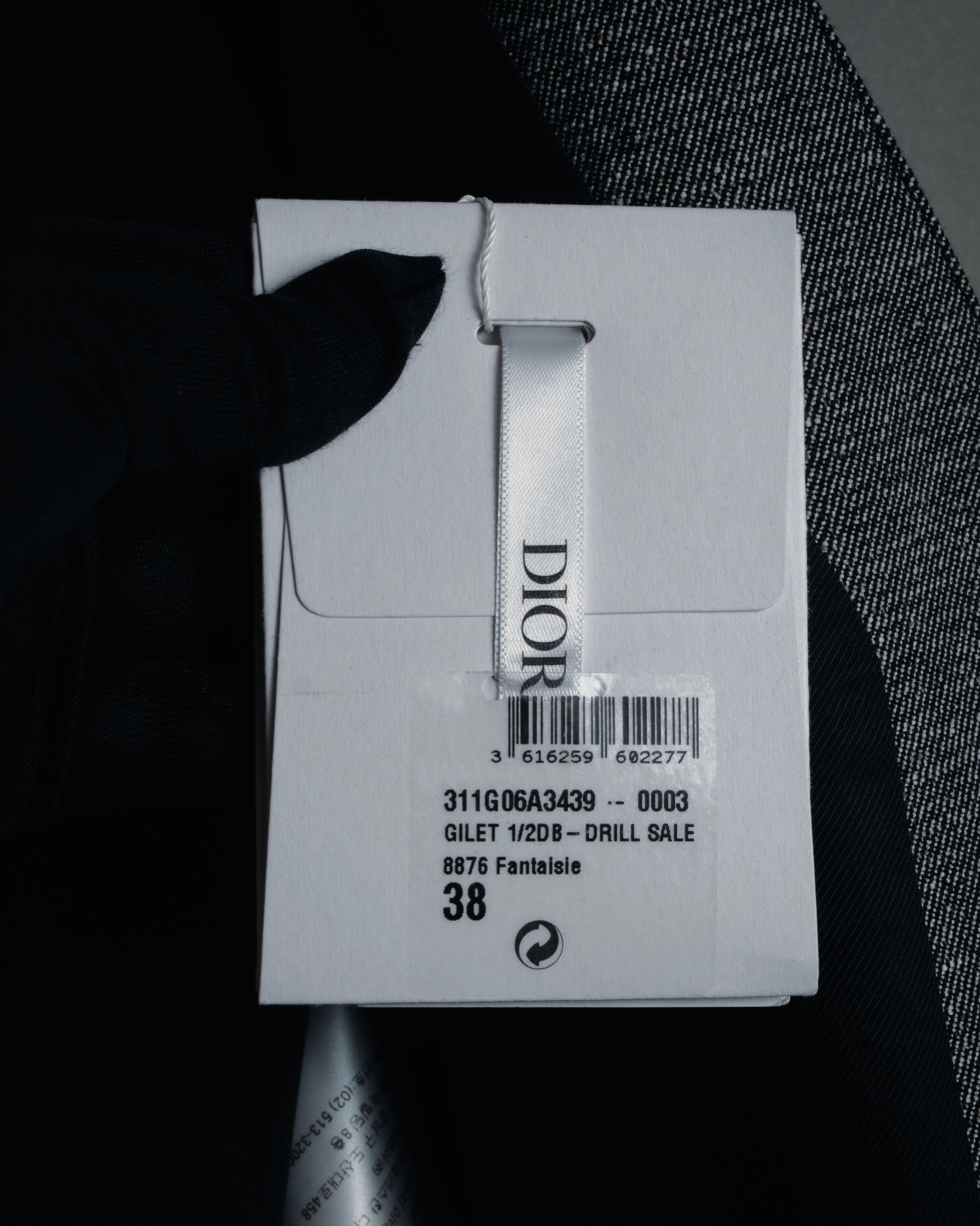 "Christian Dior" 23SS half double-breasted structured gilet