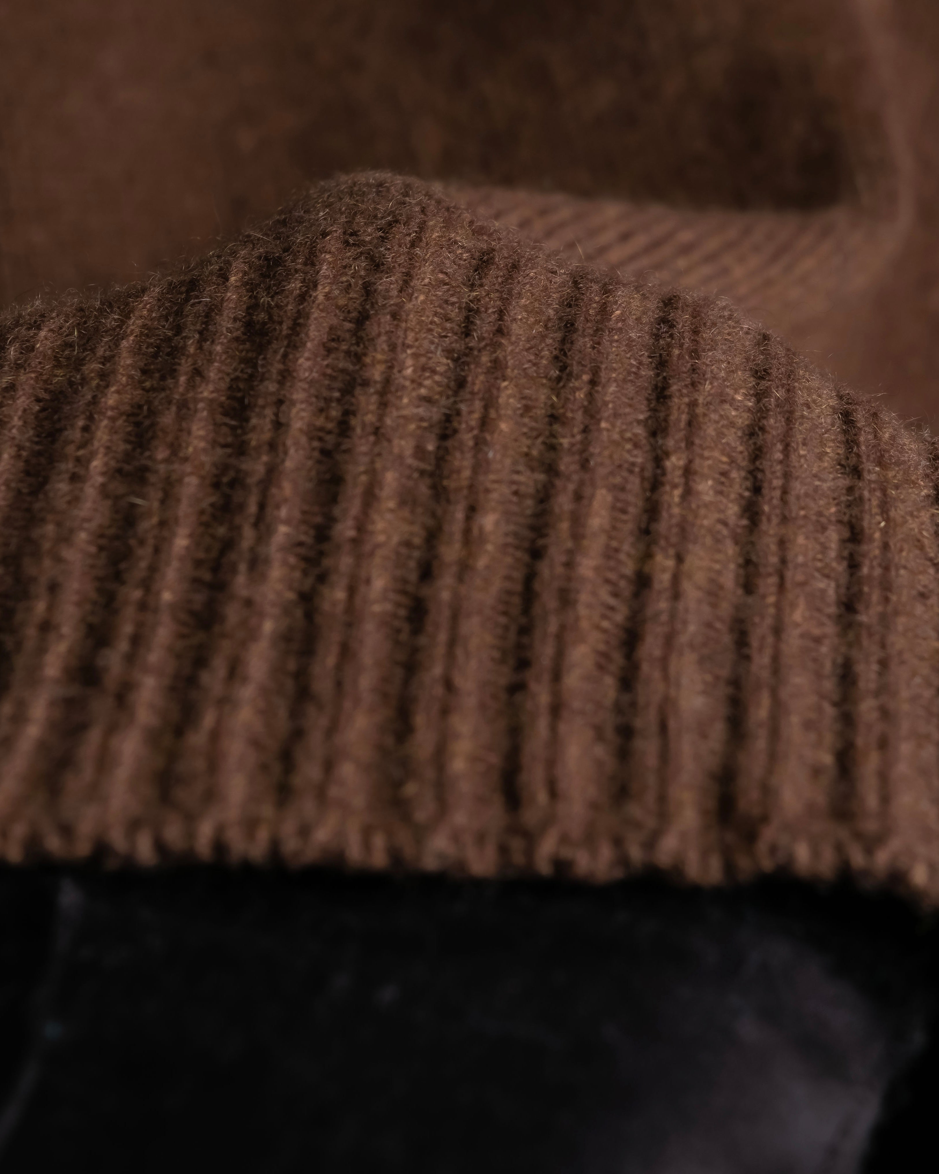 "HERMES" 100% cashmere V neck design knit