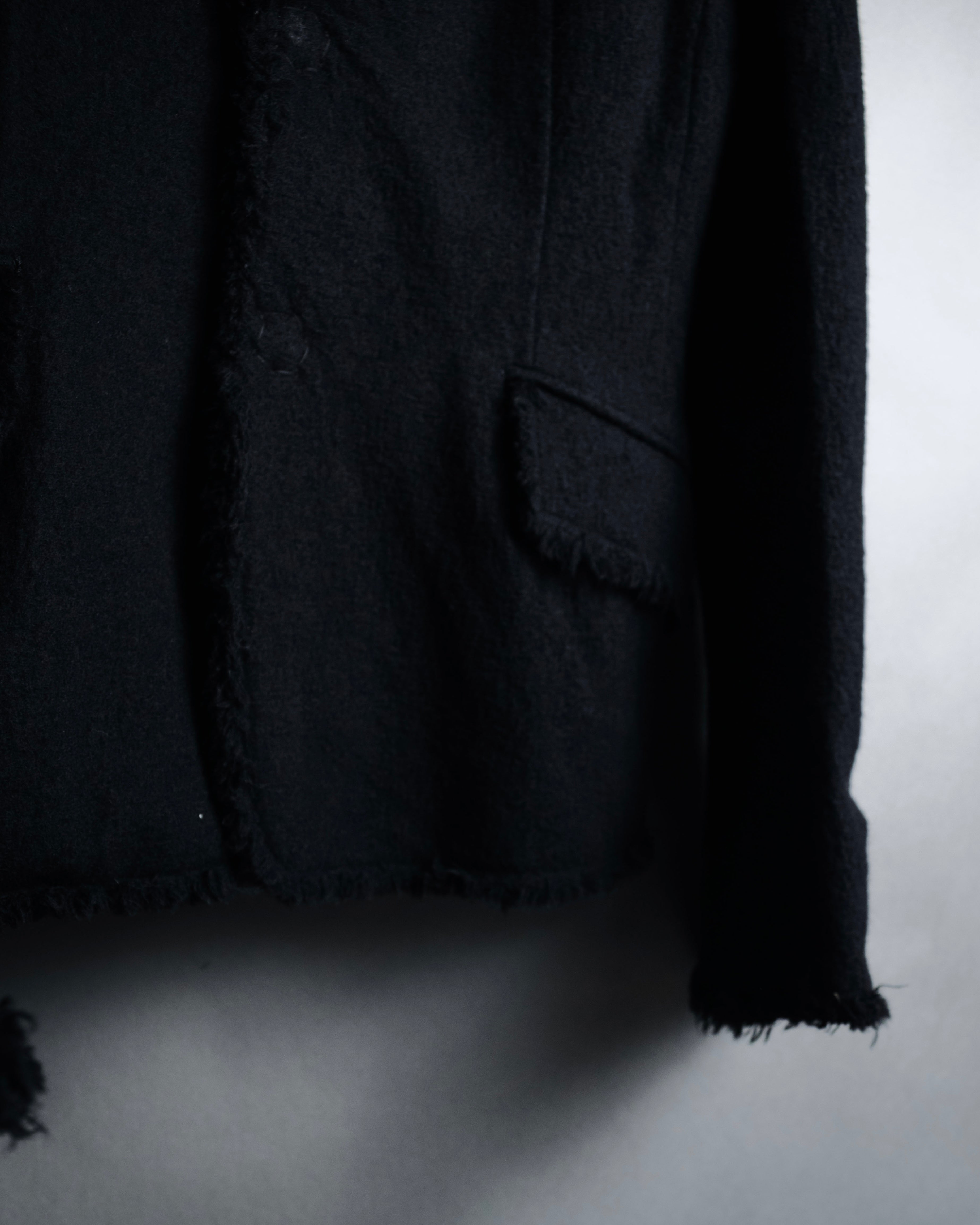 –SPECIAL– "tricot COMME des GARÇONS" 2004AW Fringed cut-off boiled wool tailored jacket