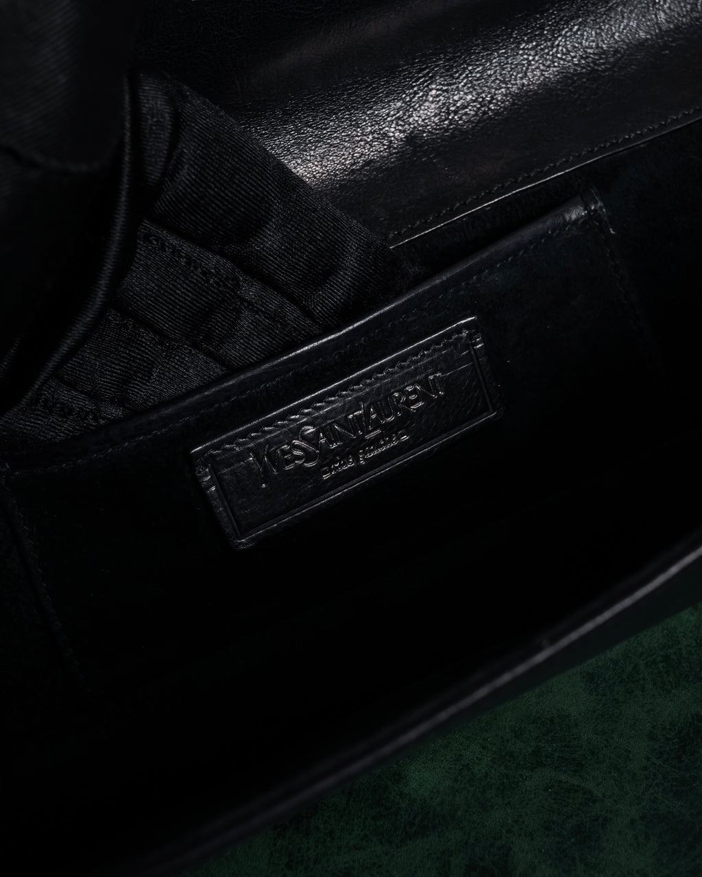 -SPECIAL- "YVES SAINT LAURENT"
00's Tom Ford period stacked ring design horizontal leather bag