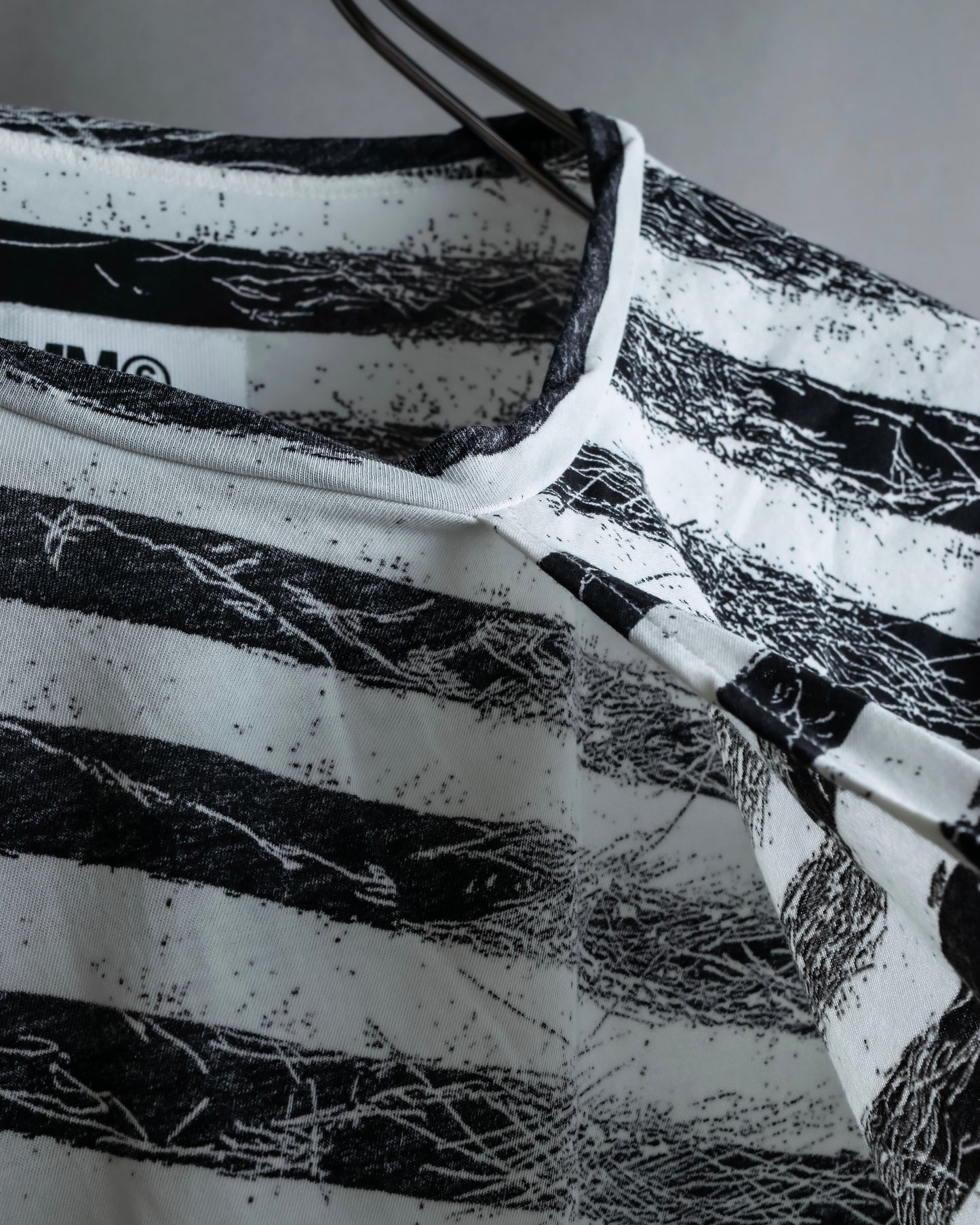 "MM6 MAISON MARGIELA" Peeling border pattern sleeveless pullover