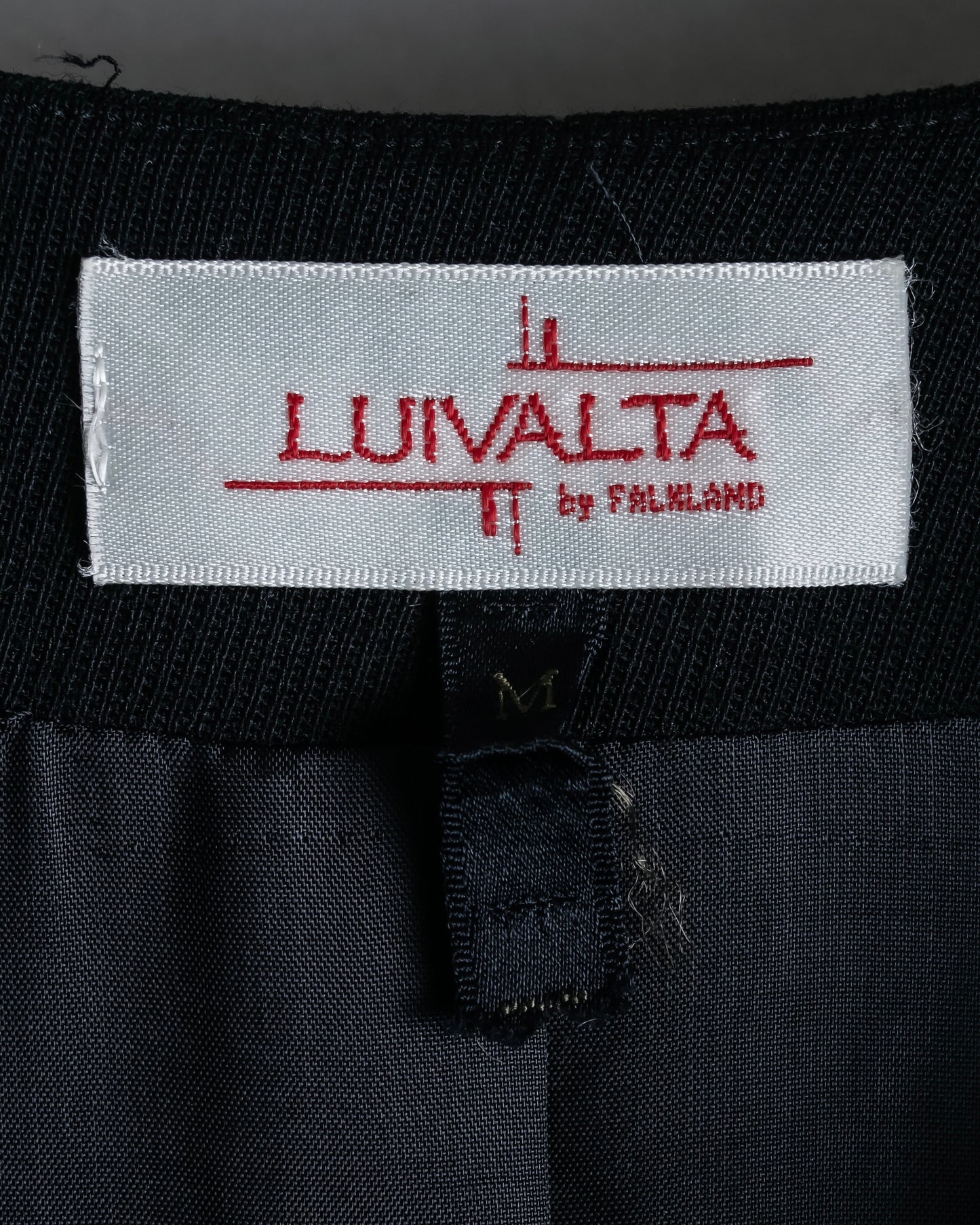 "LUIVALTA" Double breasted long dress and pleated skirt two piece