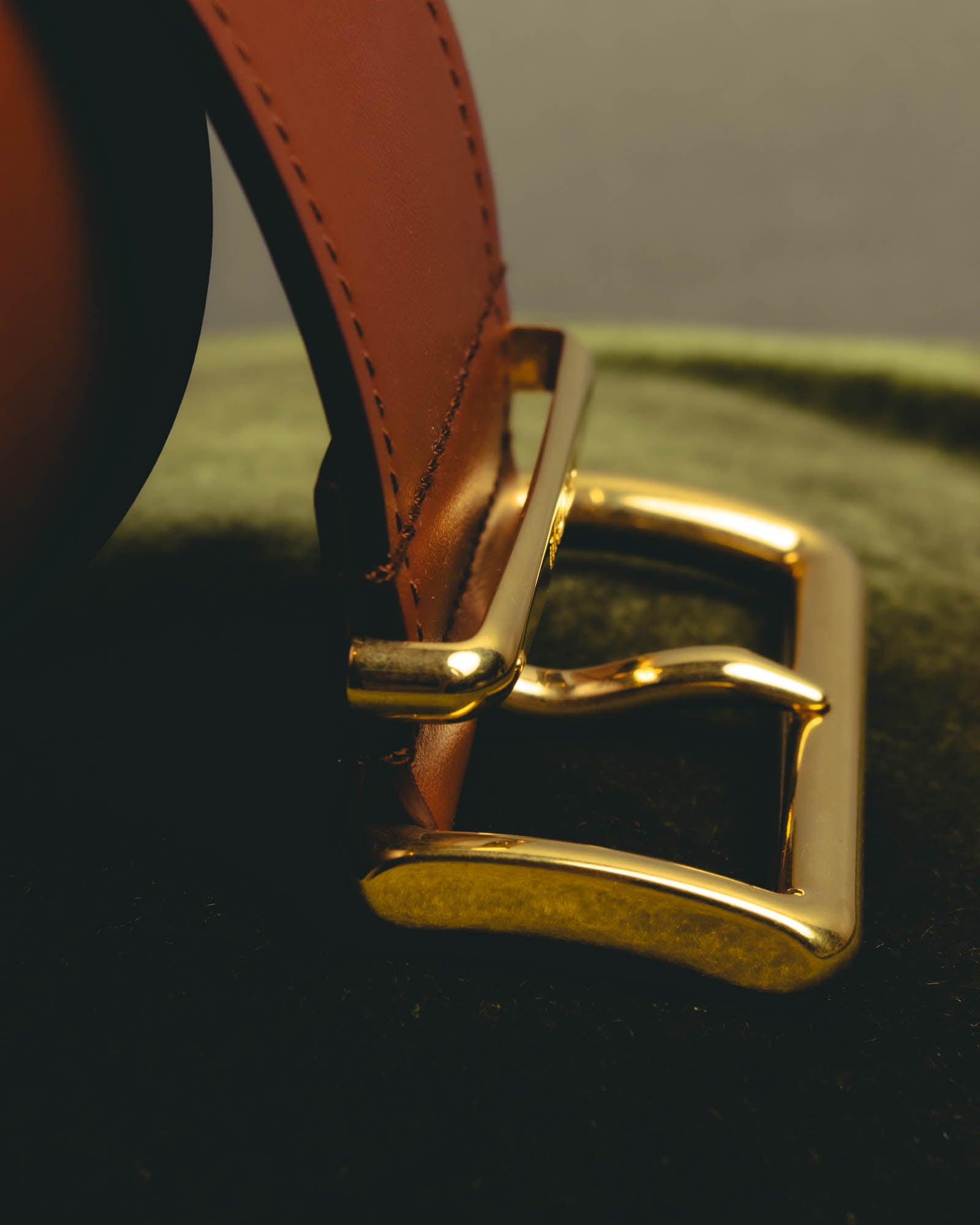 "Miu Miu" 2020's Sculptural wide leather belt