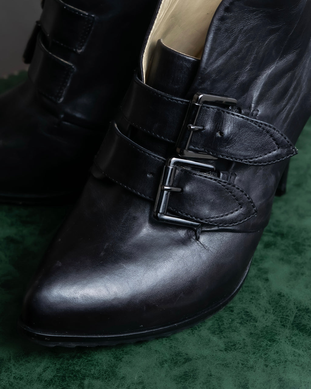 Alexandar McQueen" Studs & belt design heel boots