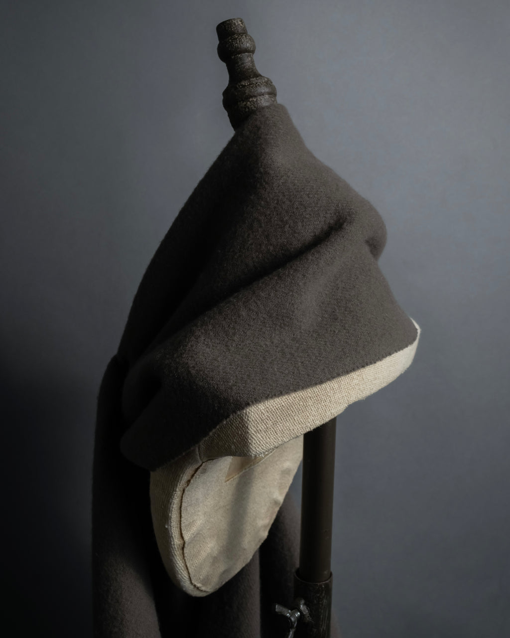 "Vivienne Westwood" Logo engraved wool long muffler