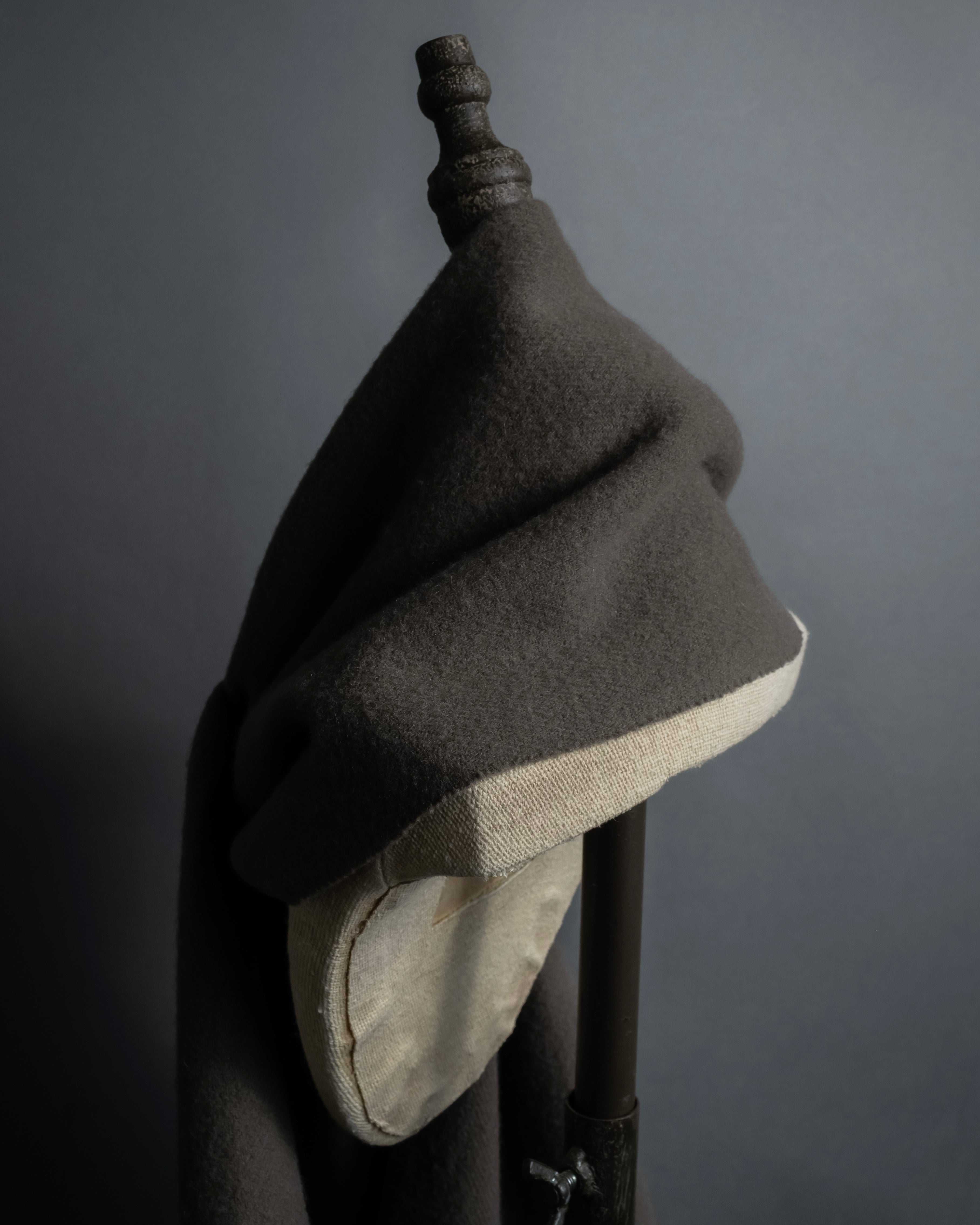 "Vivienne Westwood" Logo engraved wool long muffler