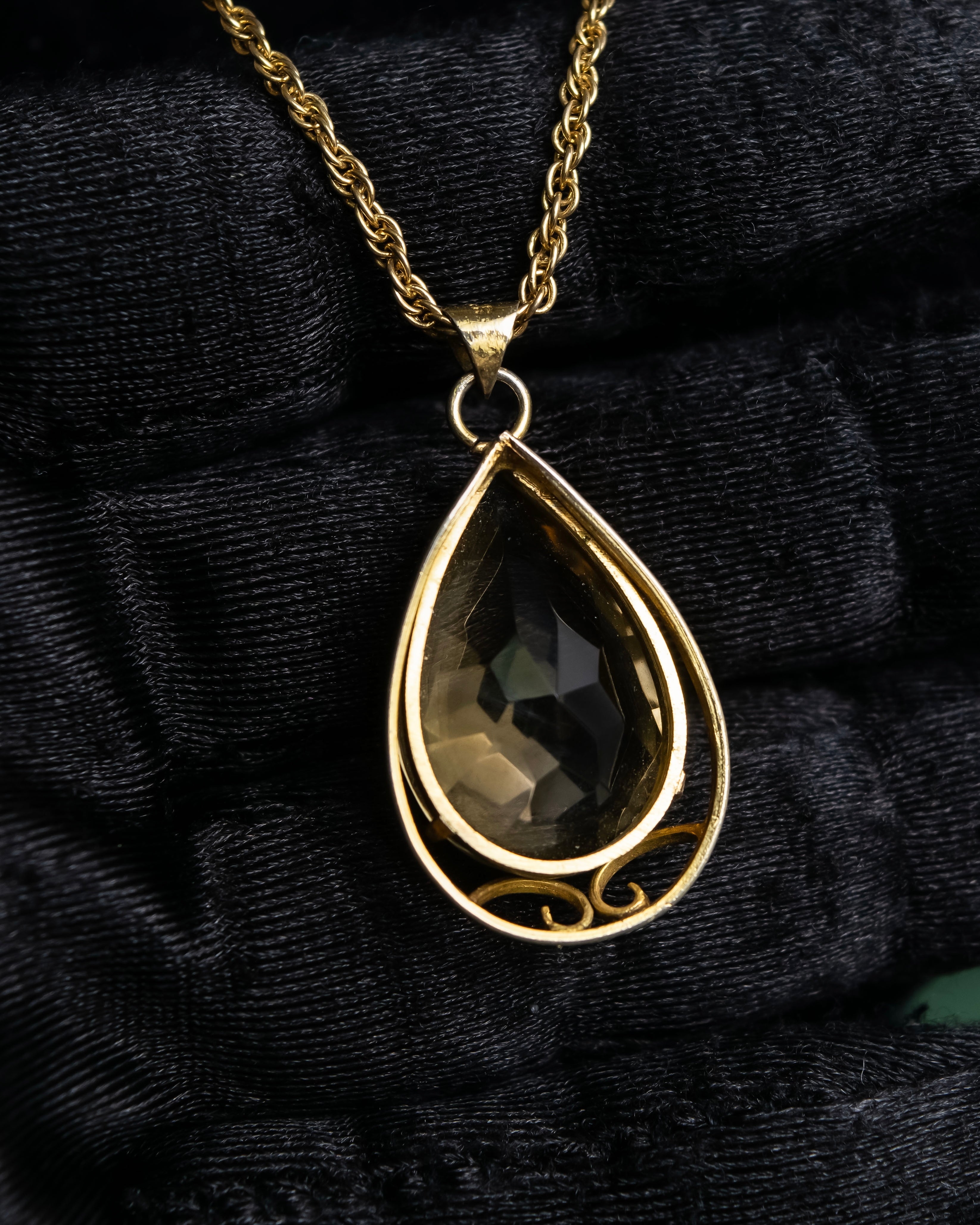 "VALENTINO" Smoky quartz teardrop design necklace