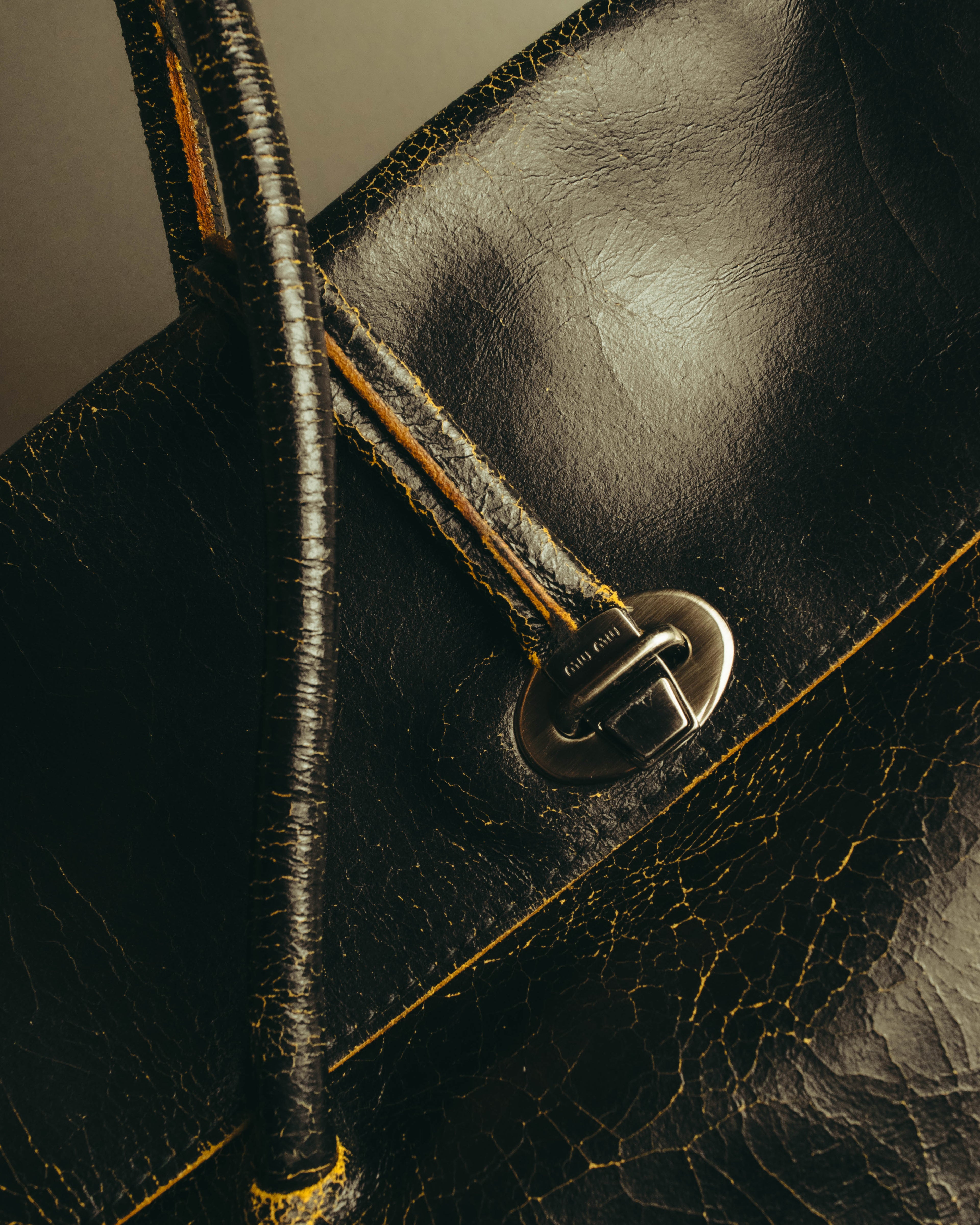 "Miu Miu" 90's-00's Cracked leather tote handbag