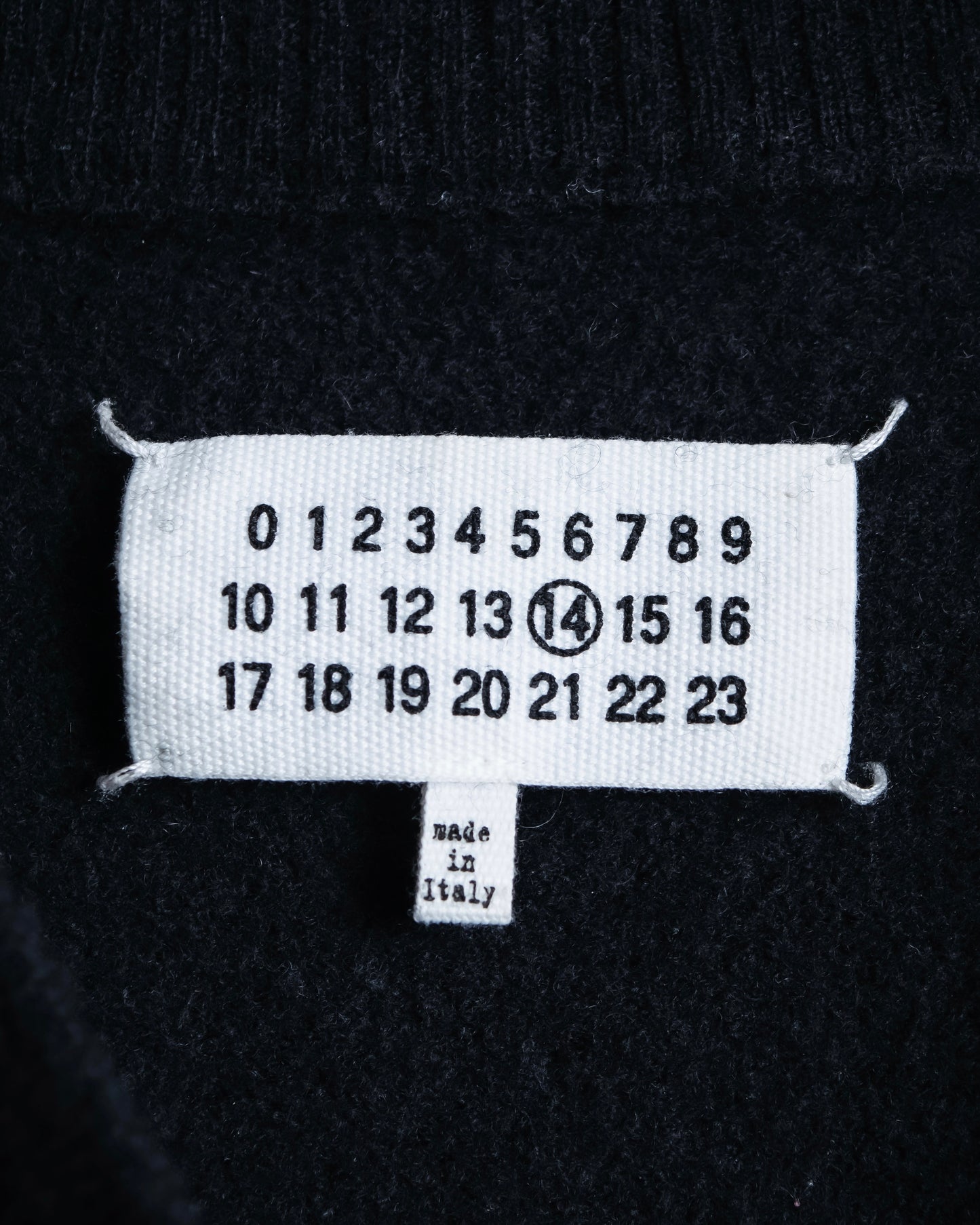 "MAISON MARGIELA" Leather elbow patch design wool knit