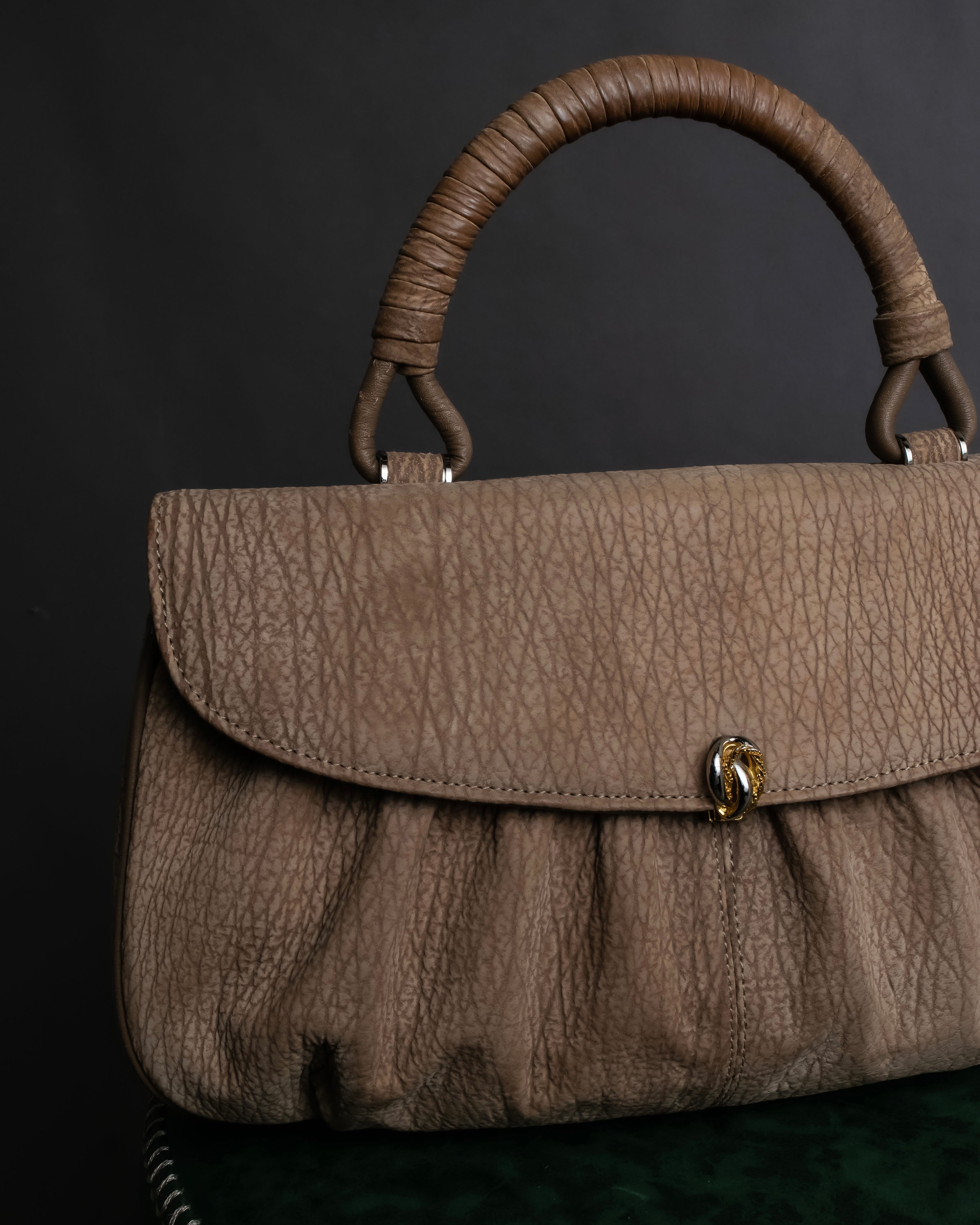 "LUCE SAINT-CLAR" Special textured leather one-handle bag