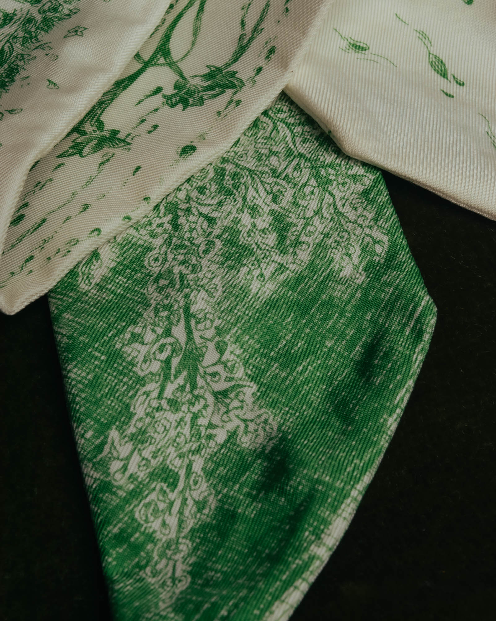 "DIOR" Green printed silk mitzah scarf