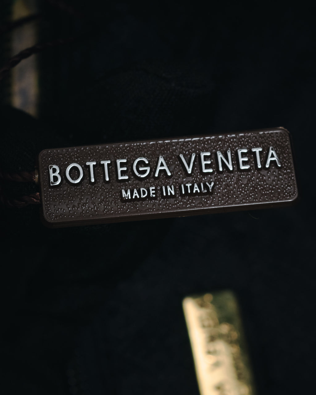 –SPECIAL– "BOTTEGA VENETA"
90’s-00’s intrecciato trapezoid handle bag