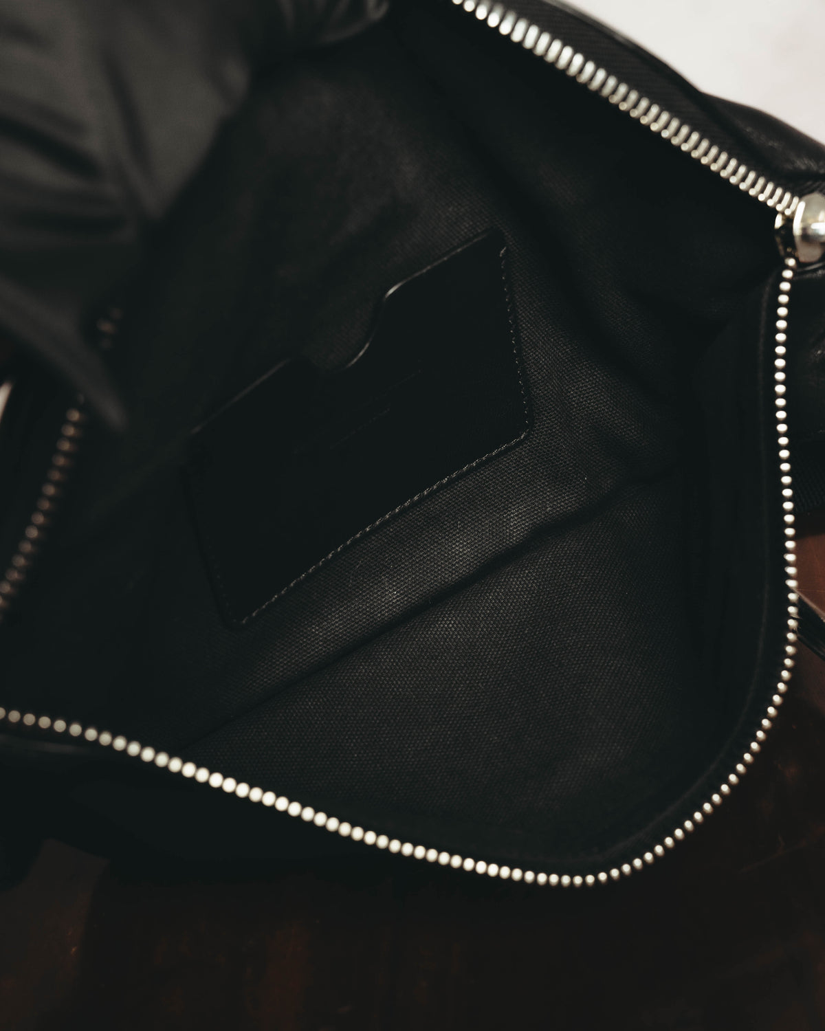 "Alexander McQueen" 10's Edgy leather belt bag