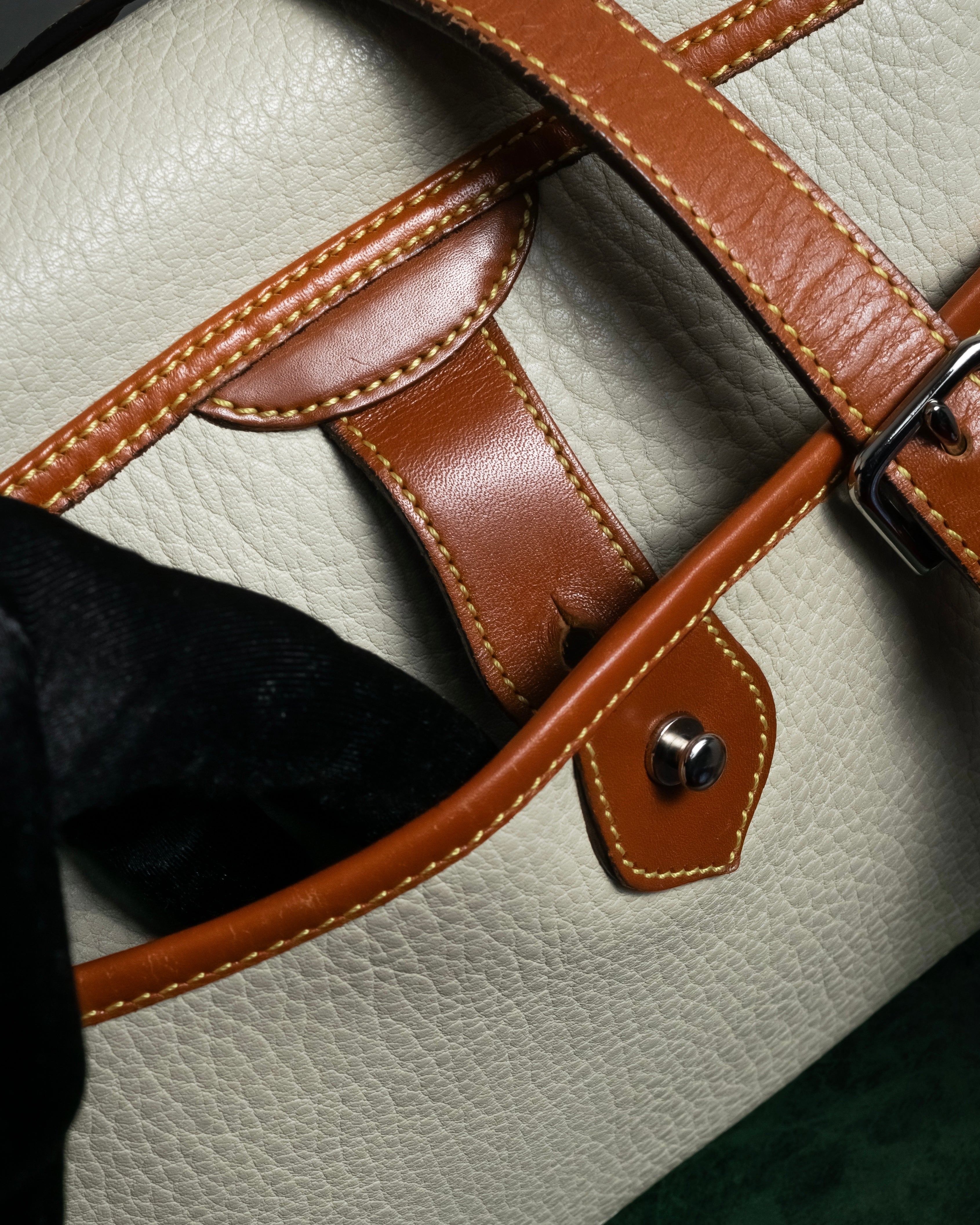 "Dooney & Bourke" Patch front design Two-tone leather shoulder bag