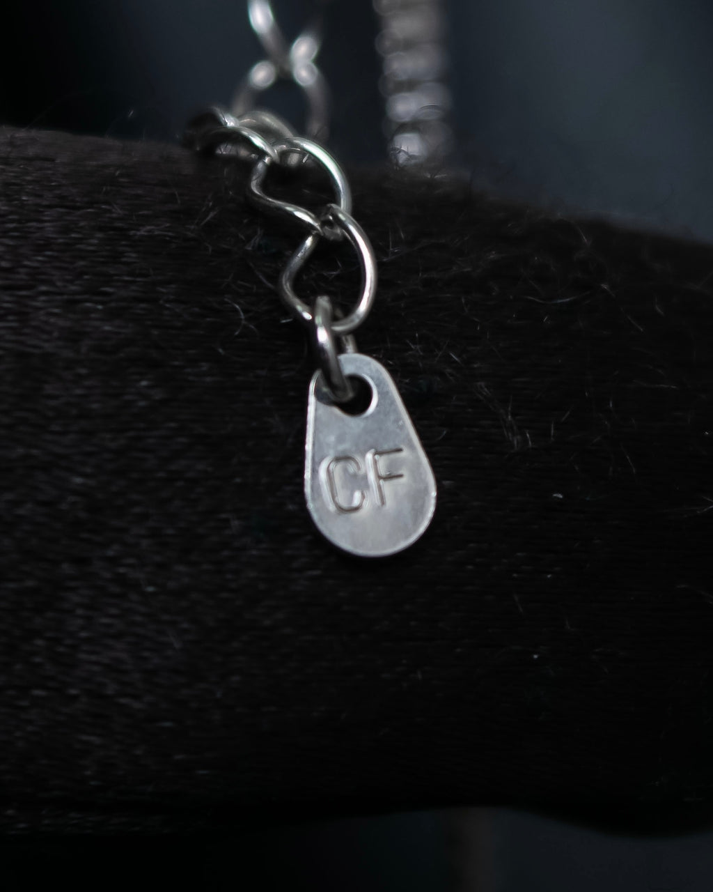 "Guy Laroche" Dancing stone diamond necklace