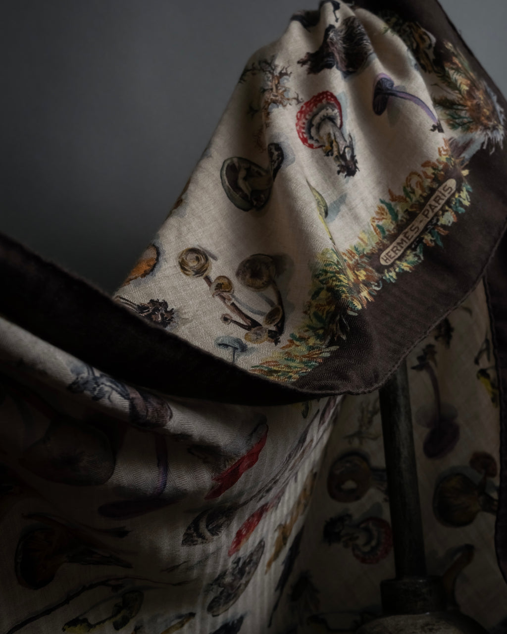 "HERMES" 80's Carré 90 Les Champignons II silk scarf