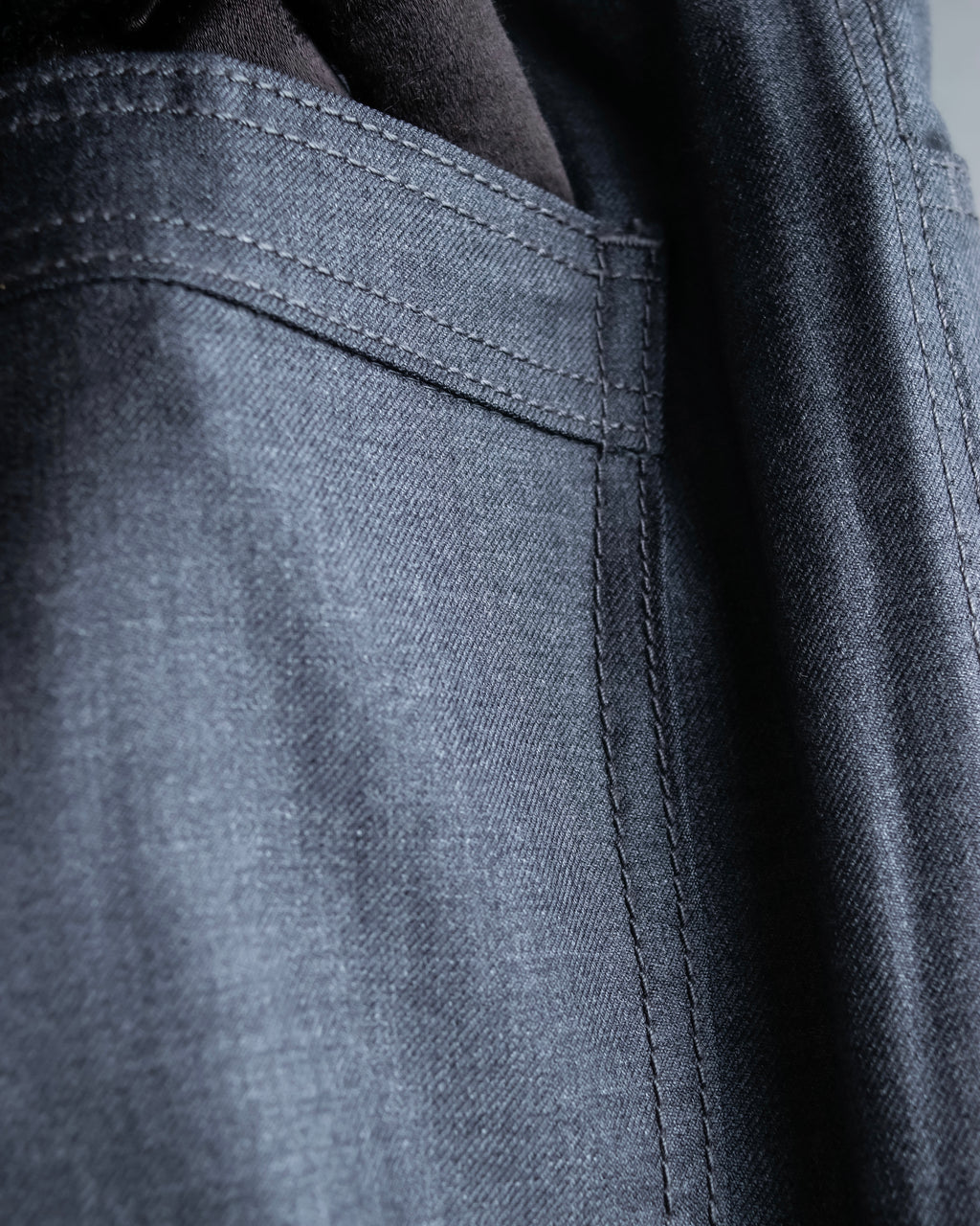 "CHANEL" 100% wool wide tapered slacks