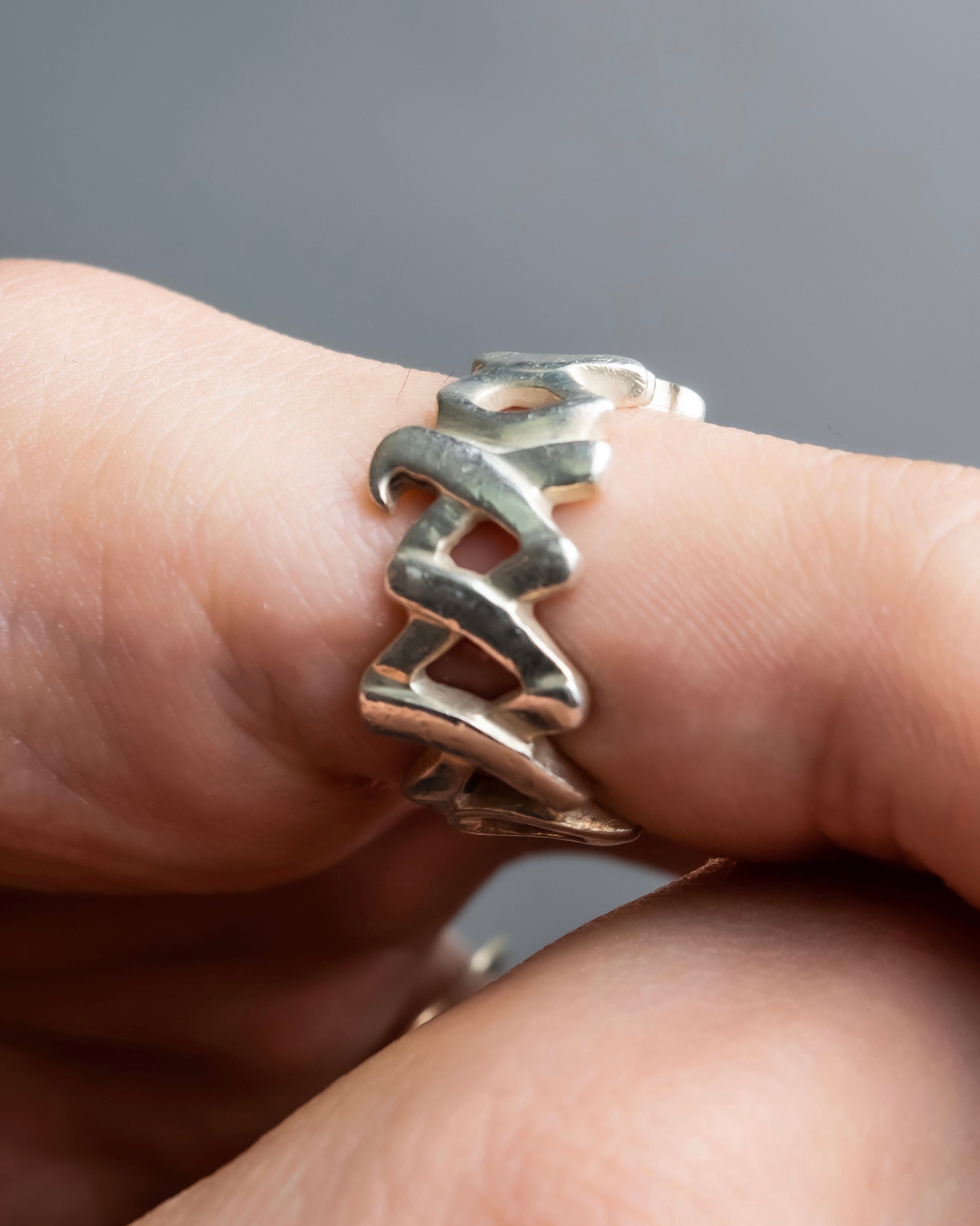 "Tiffany&Co" Paloma picasso love and kiss xo motif ring