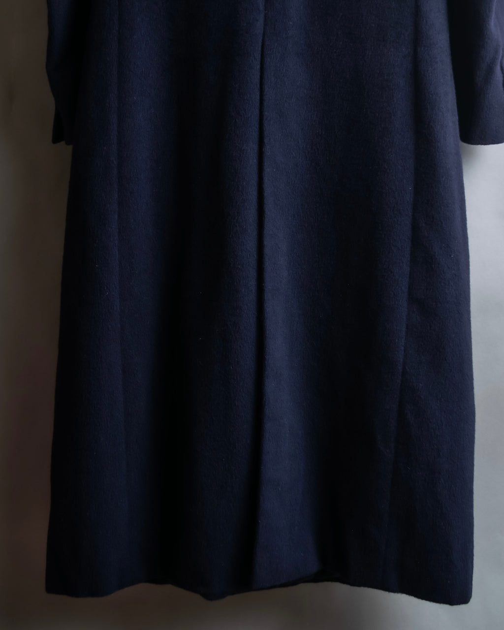 "BALENCIAGA" Peak lapel double-breasted chester coat