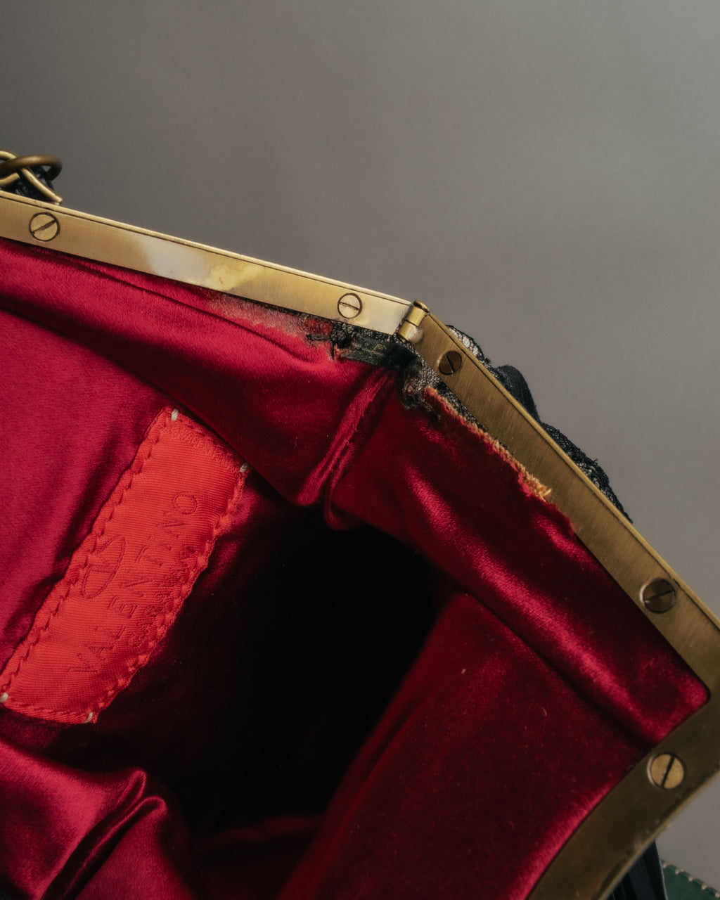 -SPECIAL- “VALENTINO GARAVANI” 2014-2016 lace embellished fringe frame bag