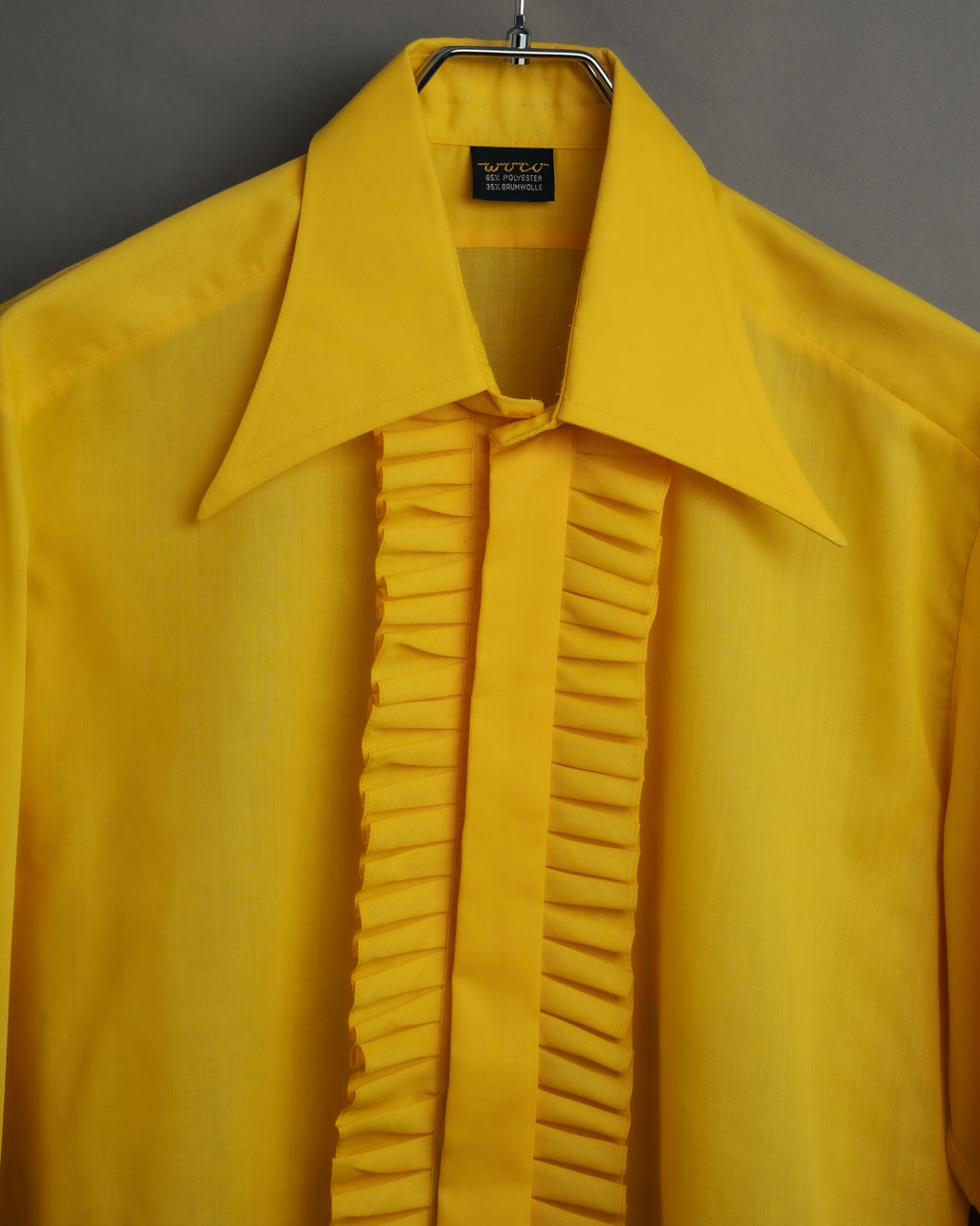 -MOOD Vintage Collections-
70’s Ruffled long point collar shirt