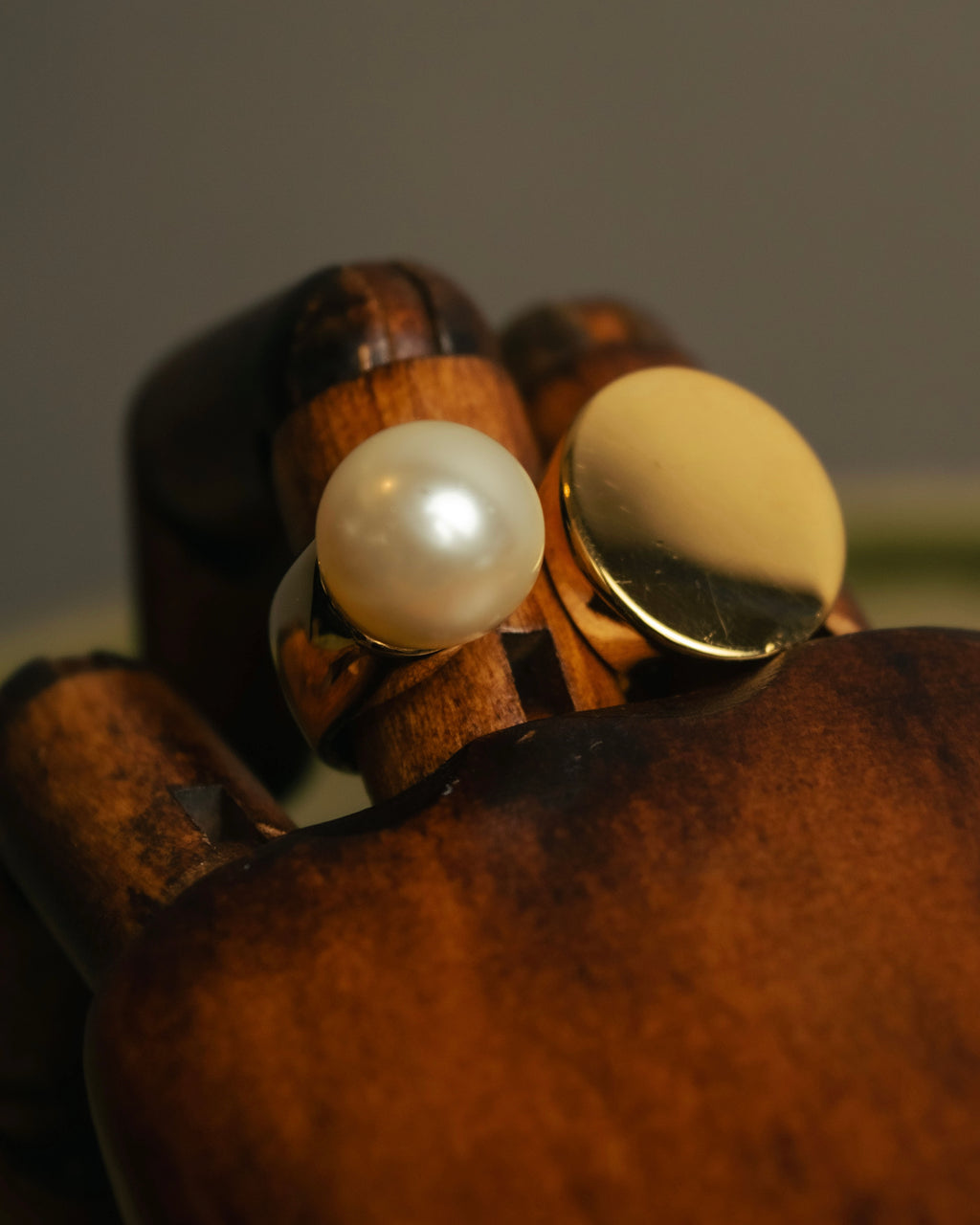 “Chloé” 2015-2016 darcey pearl fork ring
