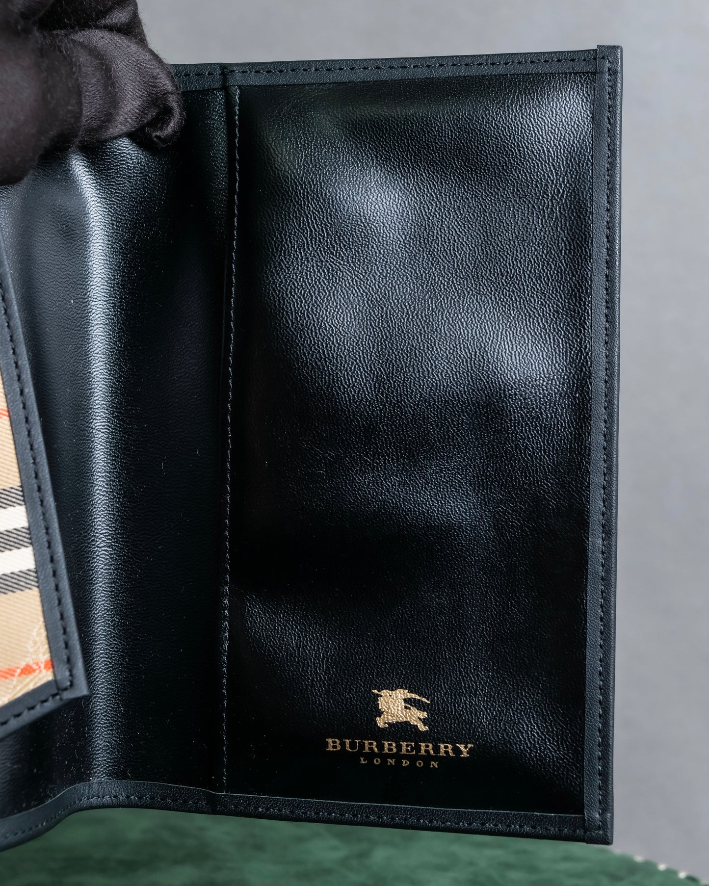 "BURBERRY" Nova check & horse riding knight pattern leather notebook cover