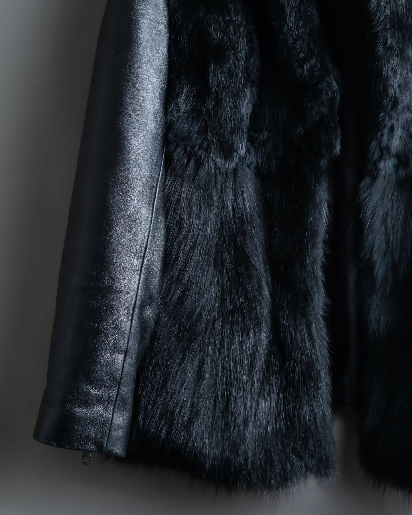 "MOLOKO BAR" Real fur docking leather jacket