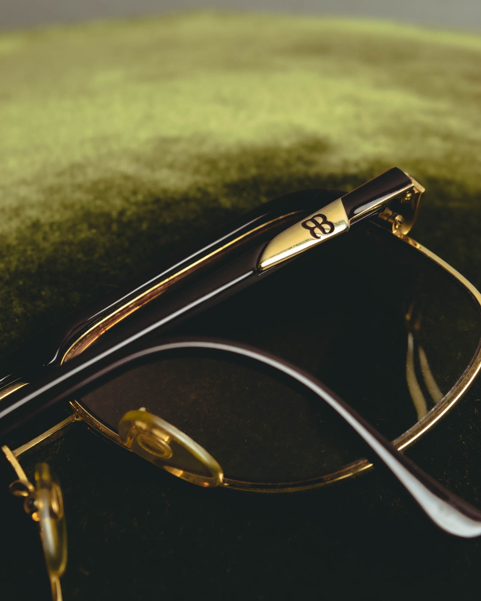 "BALENCIAGA" 80's-90's Oversized aviator sunglasses