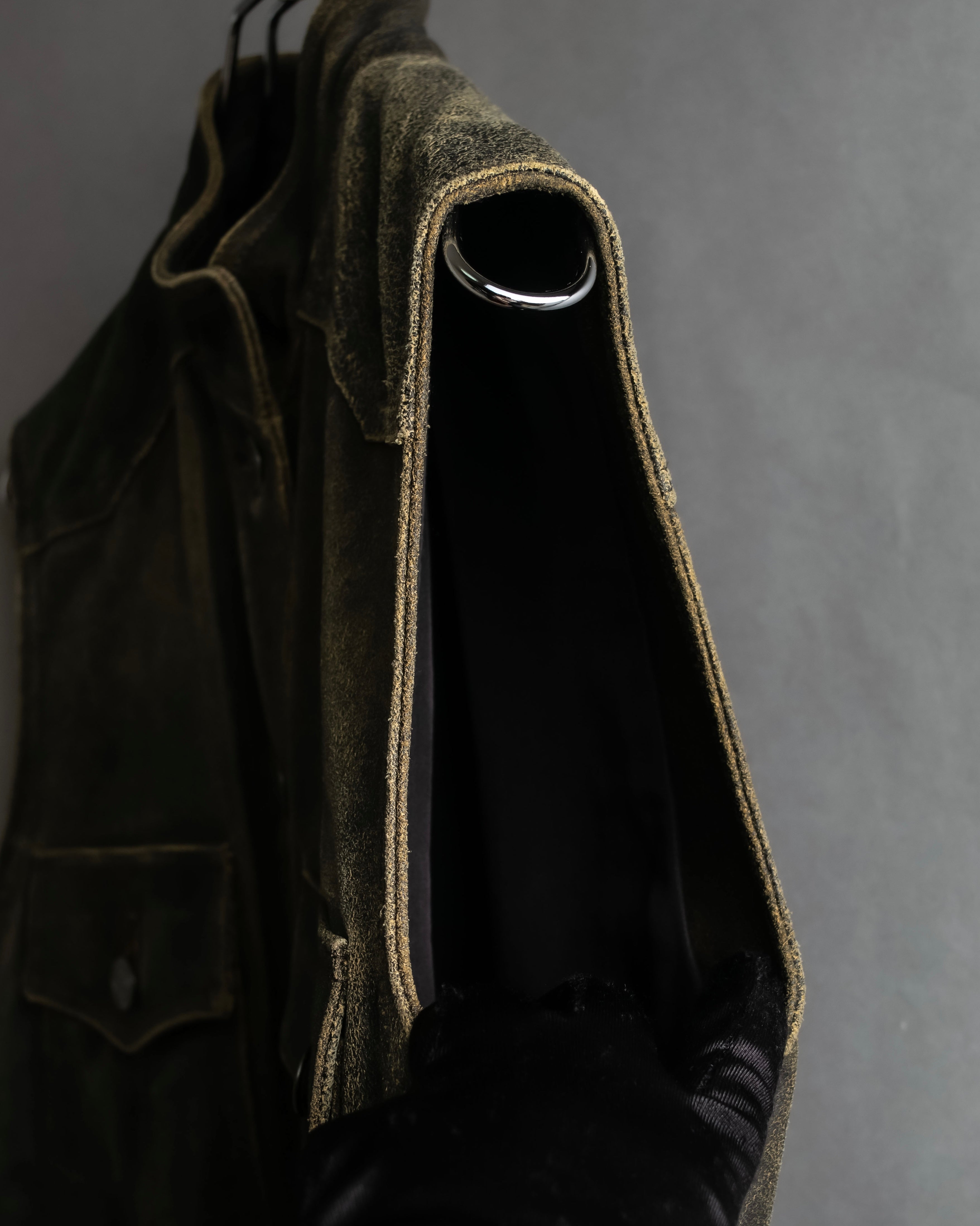 "CHANEL" 2000AW Karl Lagerfeld period calf leather vest