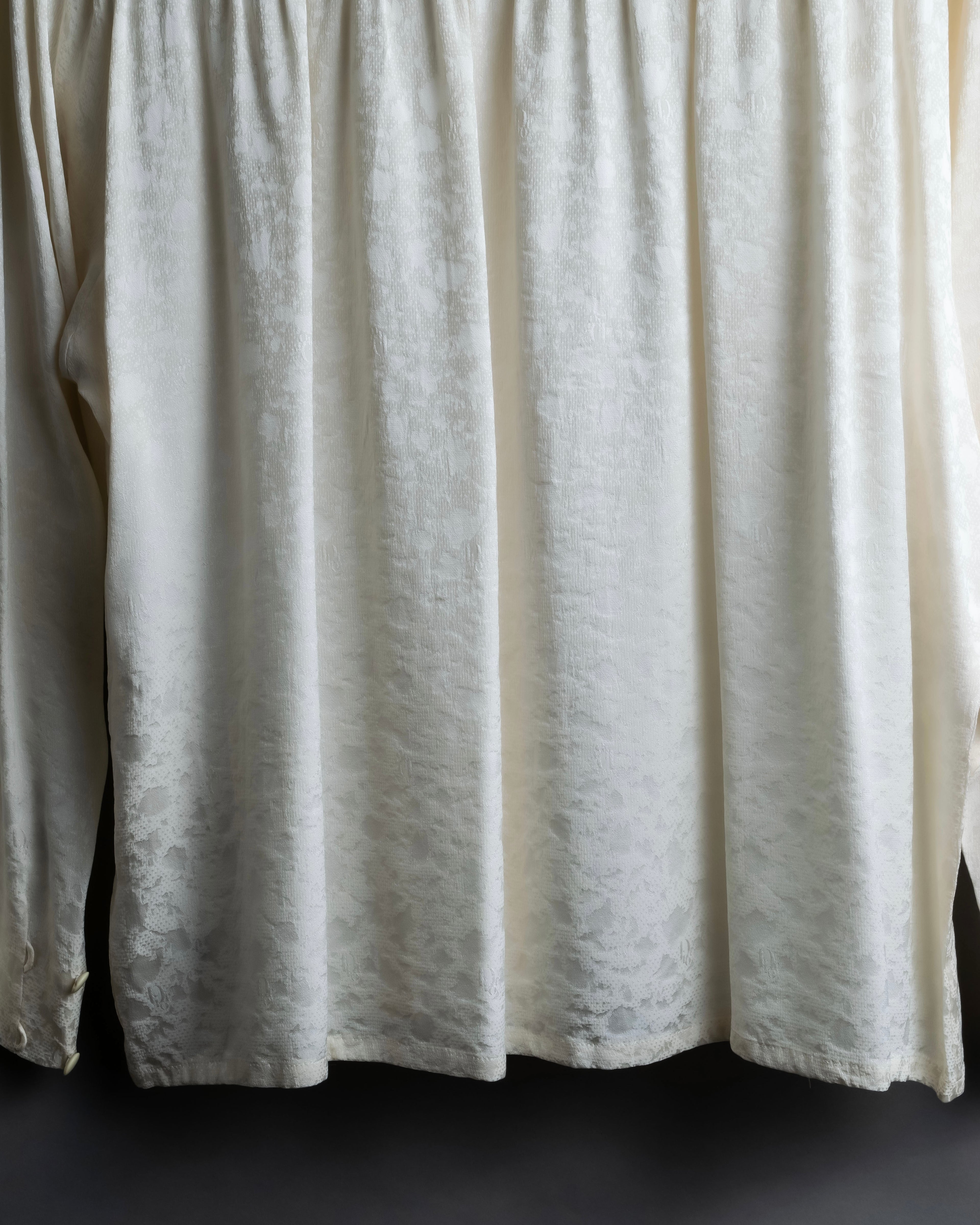 "Christian Dior" Shiny off-white shirt