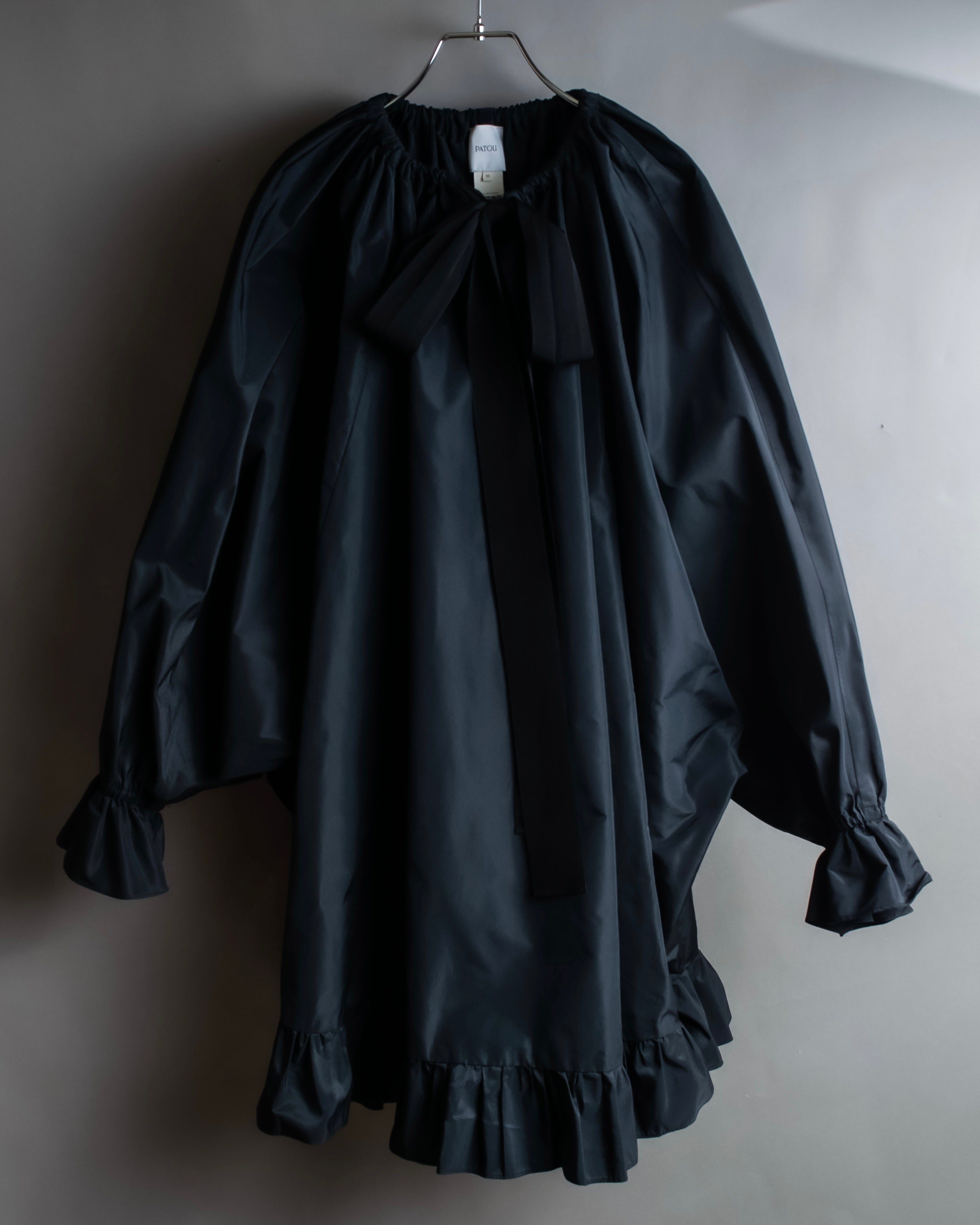 "PATOU" Ribbon shirring design poncho dress