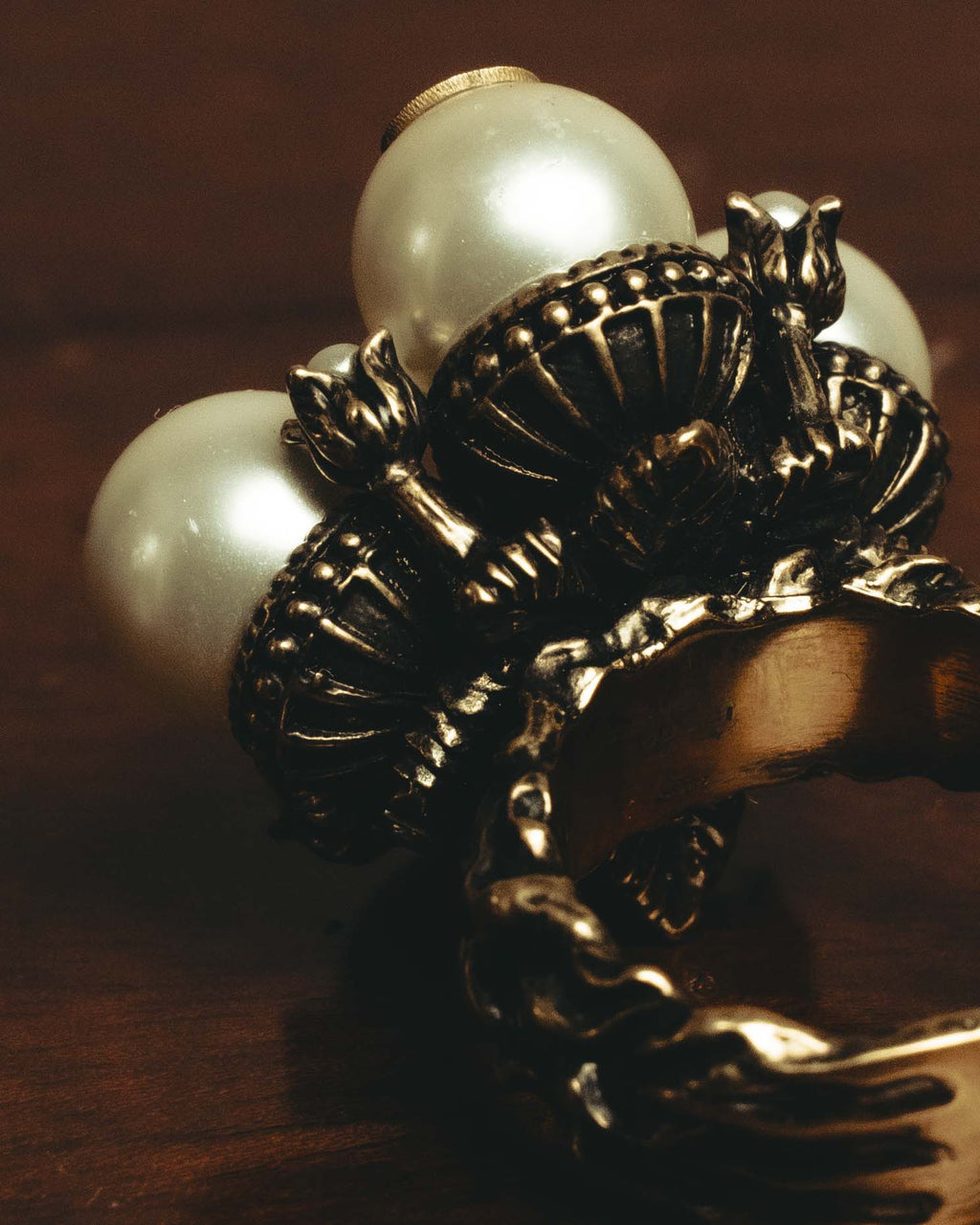 -SPECIAL- "GUCCI" 2015-2022 Pearl cluster sculptural statement ring