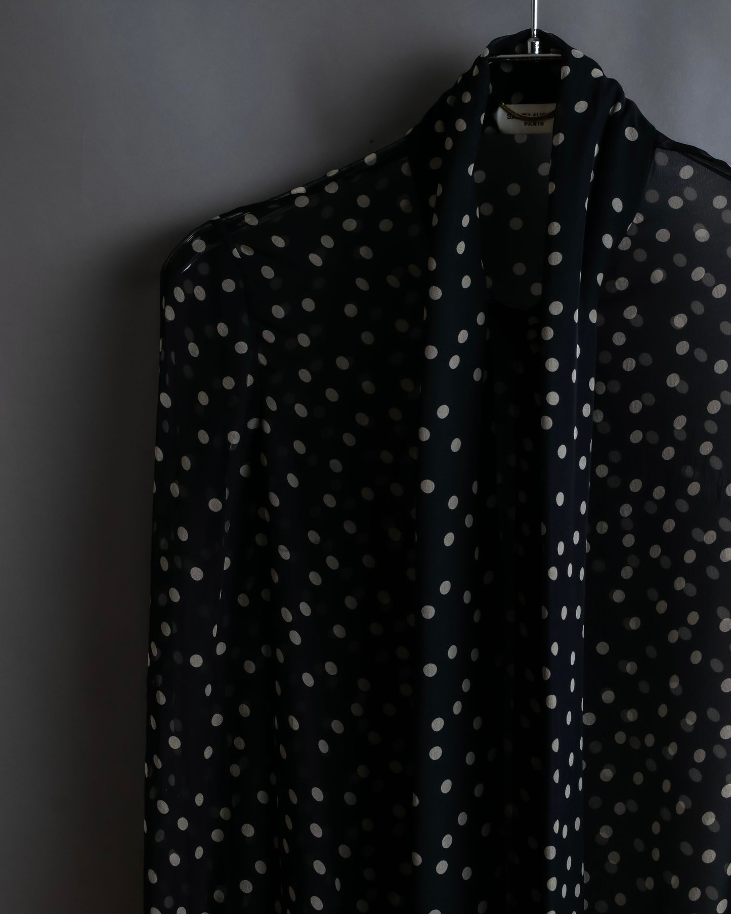 "Saint Laurent Paris 2020"
Ribbon detail polka dot pattern sheer shirt