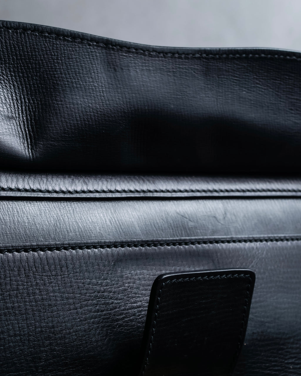 "GUCCI" Double flap design grained leather one-handle bag