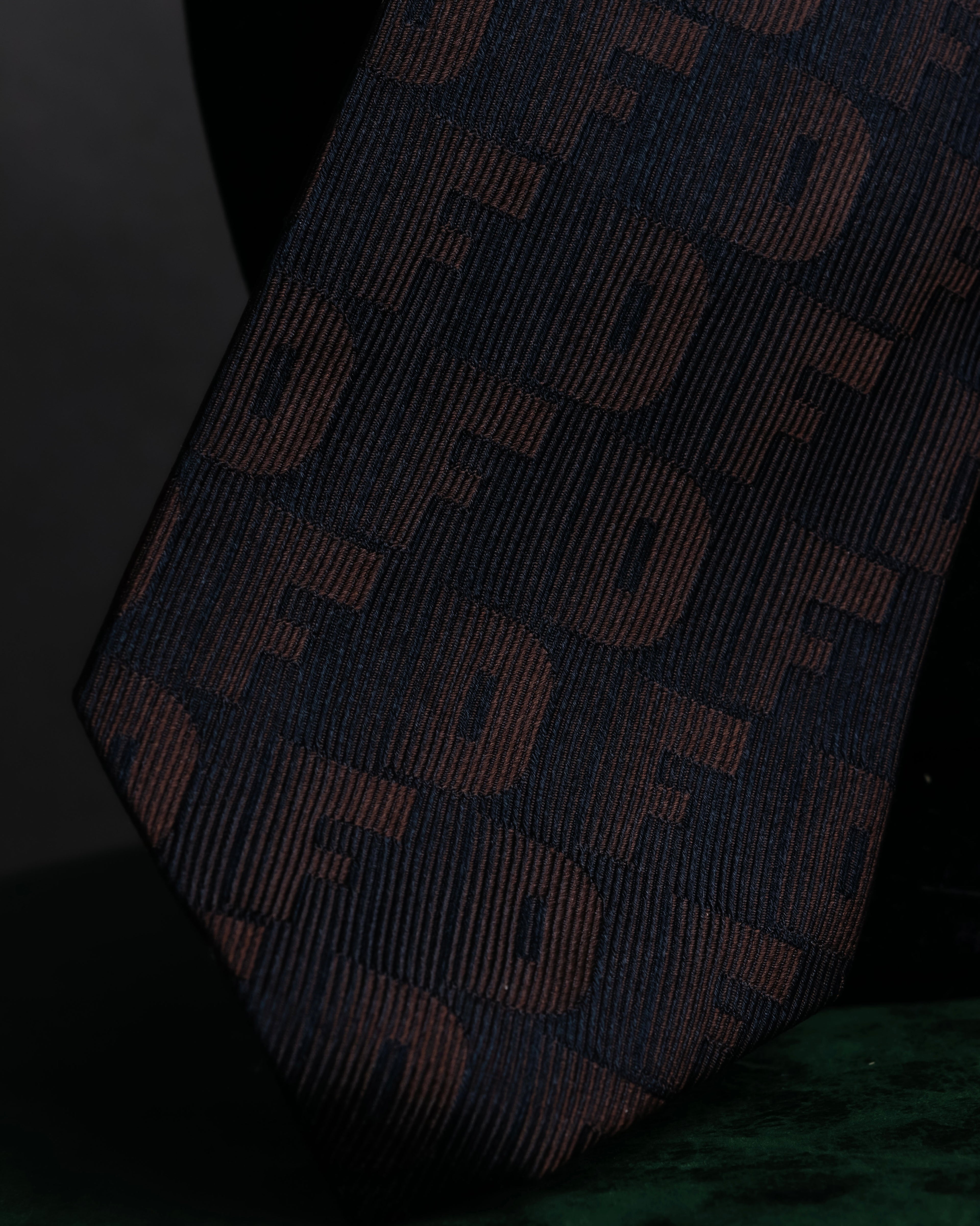 "DOMINIQUE FRANCE" Logo engraved silk necktie