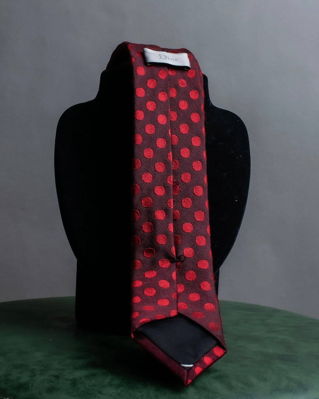 "DIOR" Red dot pattern narrow necktie