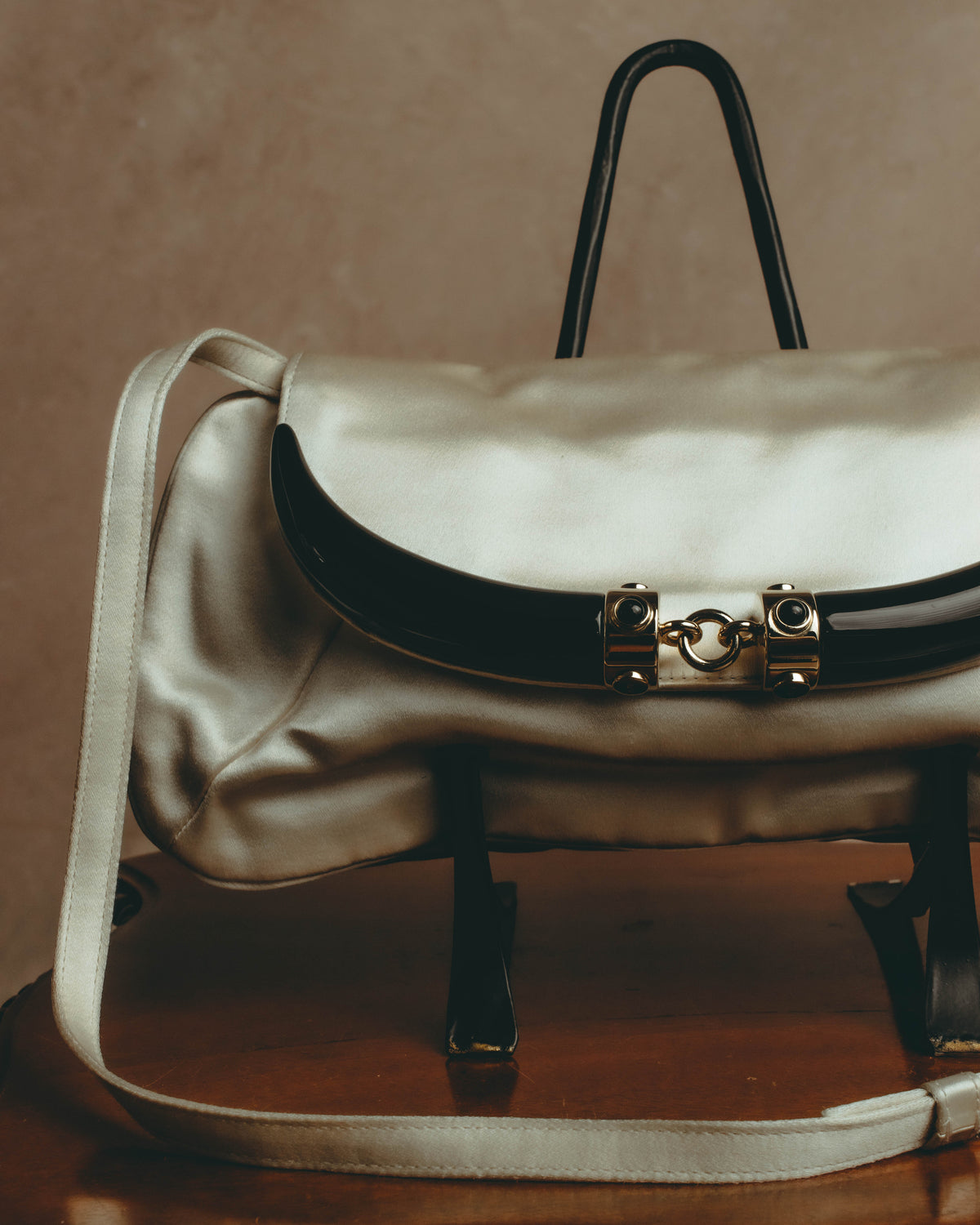 -SPECIAL- “Yves Saint Laurent rive gauche” 00’s Satin double horn shoulder bag